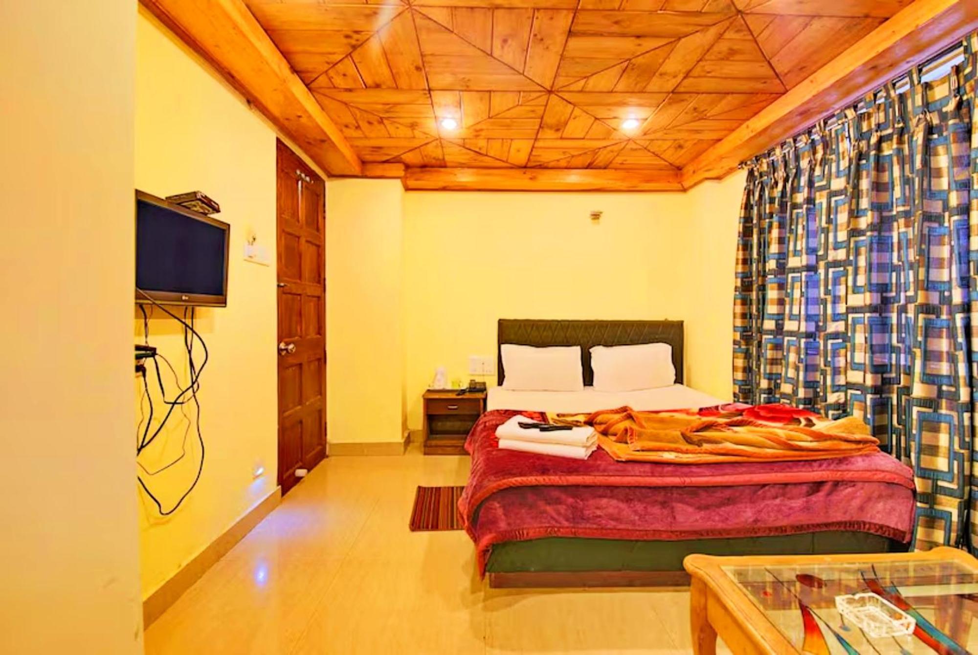 Darjeeling D R E A M L A N D Near Mall Road - Luxury & Spacious - Best Budget