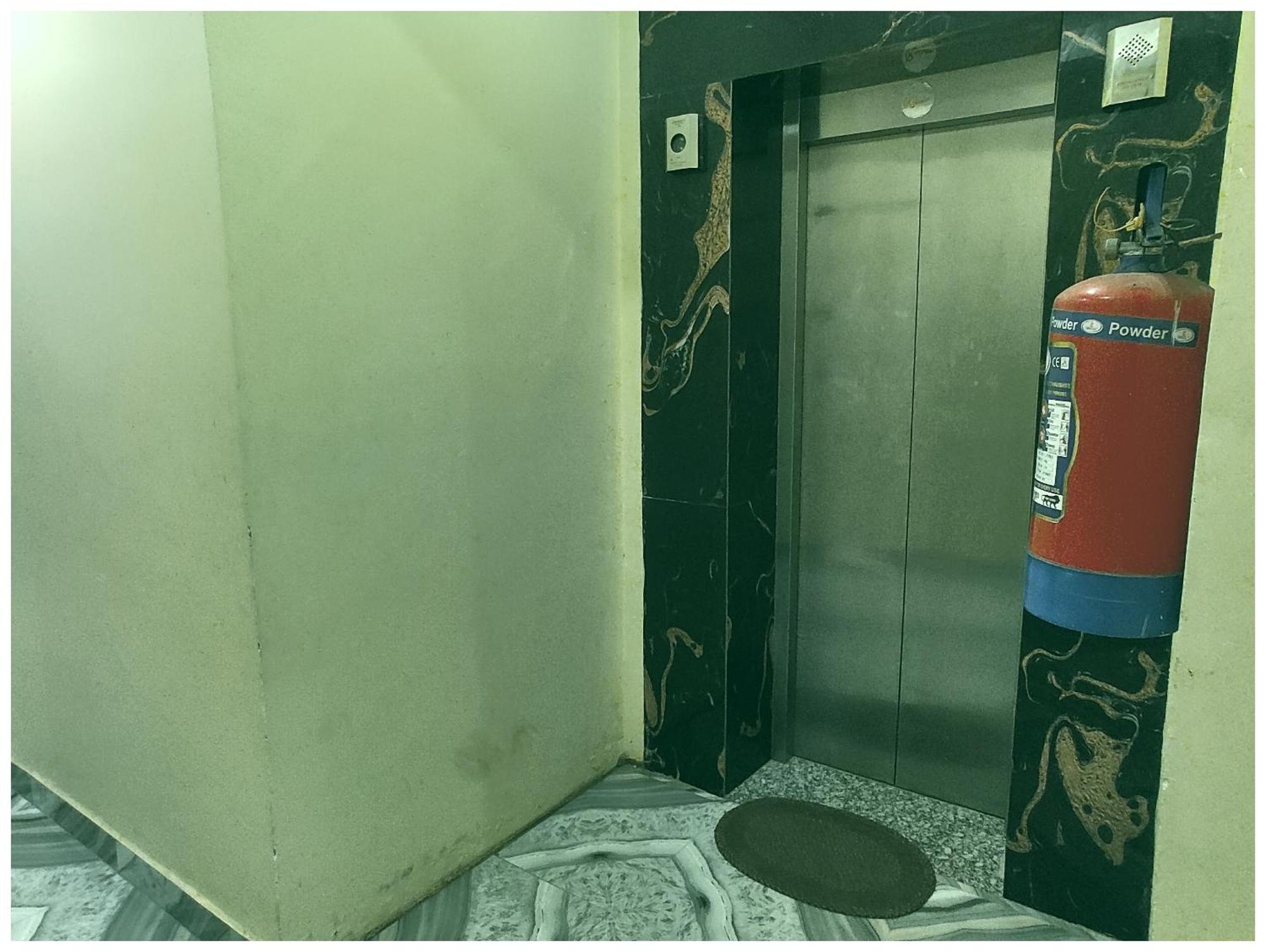 Luxuary Hotel Stay H-Stay Near Mall Road-Family Hotel- Free Wifi- Restaurant And Parking Facilities - A Top Rated Hotel Darjeeling (West Bengal)