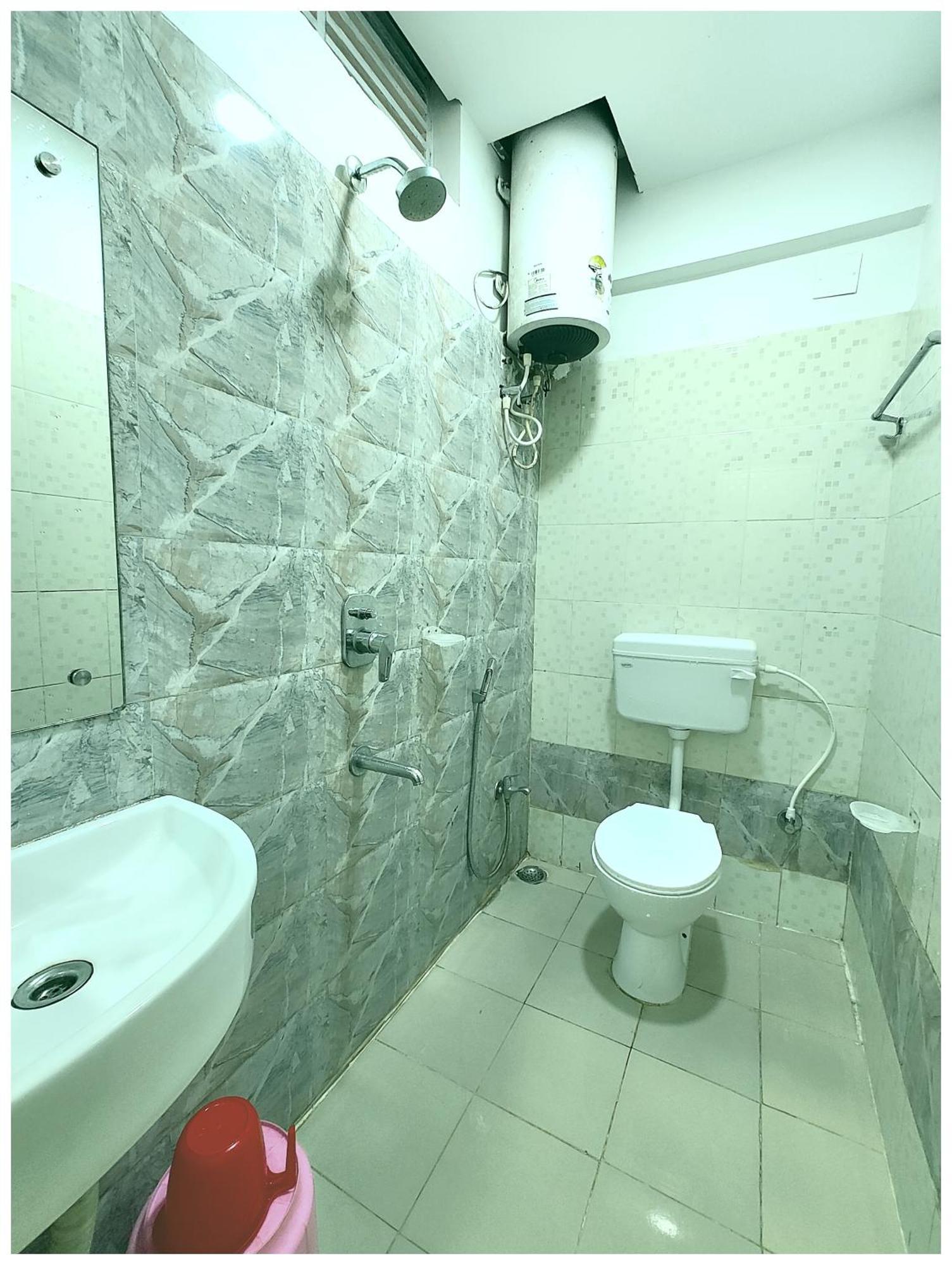 Luxuary Hotel Stay H-Stay Near Mall Road-Family Hotel- Free Wifi- Restaurant And Parking Facilities - A Top Rated Hotel 4* Darjeeling (West Bengal)