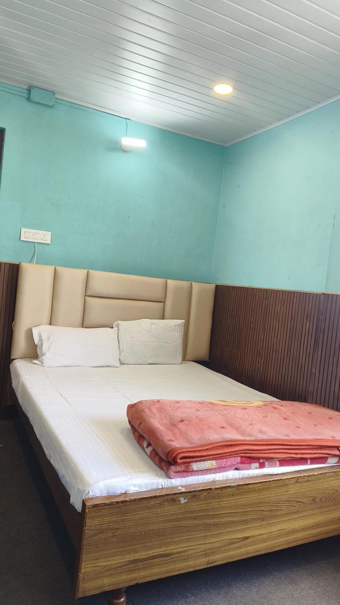 Shree Ram Palace Hotel