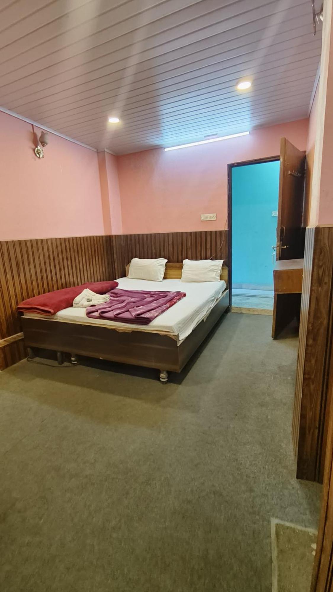 Shree Ram Palace Hotel Darjeeling (West Bengal)