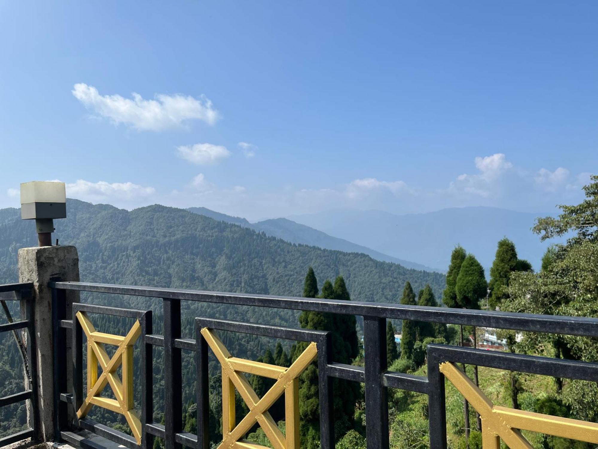 Apartment The Breeze 2 Bhk Darjeeling (West Bengal)