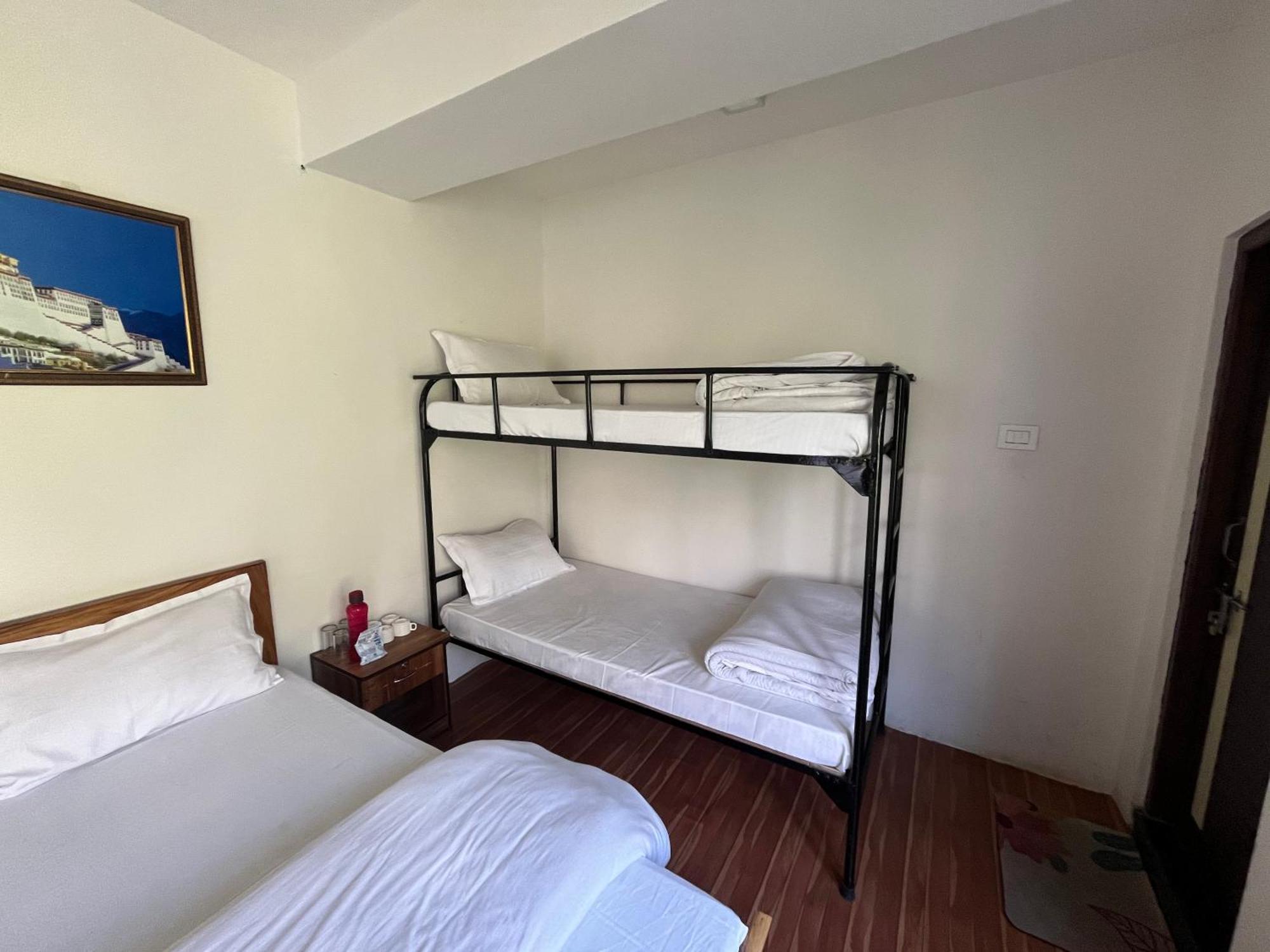The Breeze 2 Bhk * Darjeeling (West Bengal)
