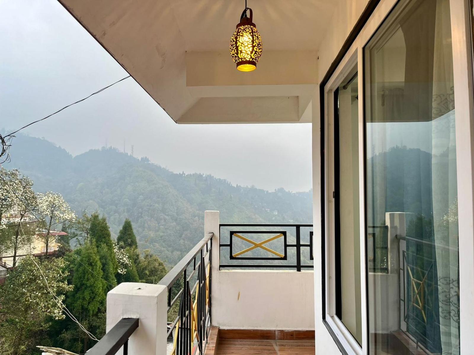 The Breeze 2 Bhk