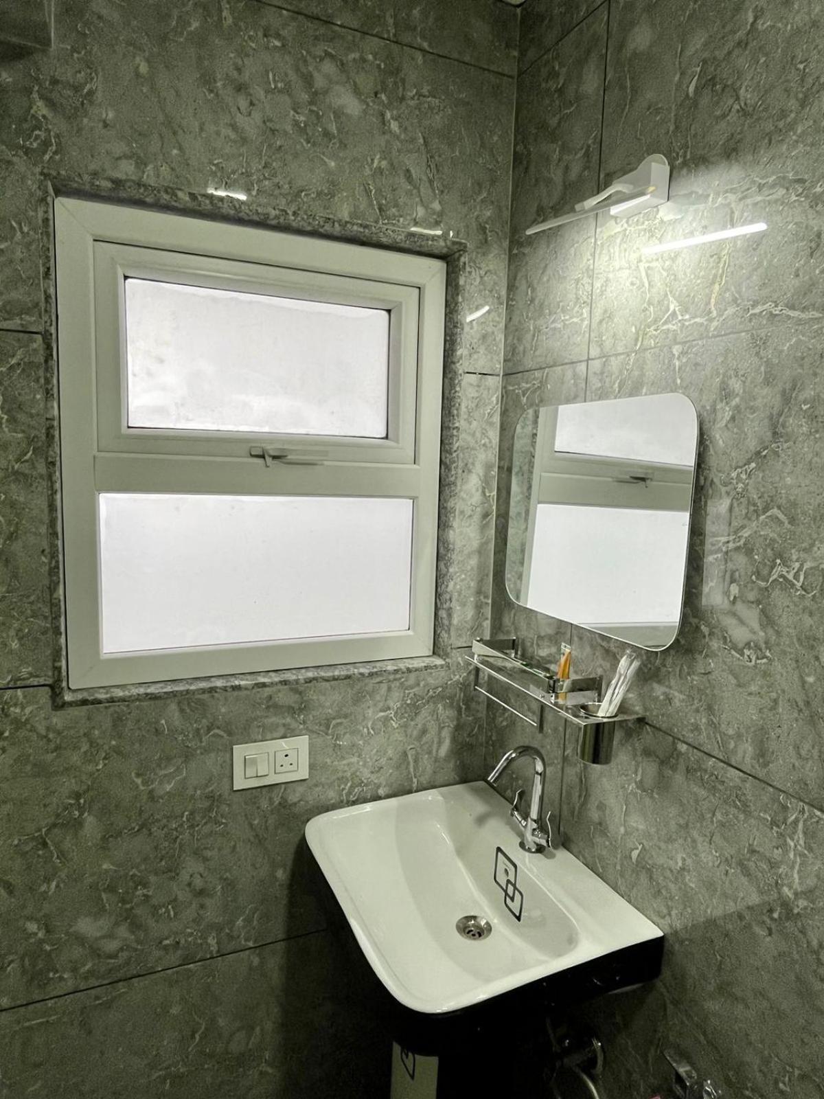 The Breeze 2 Bhk *
