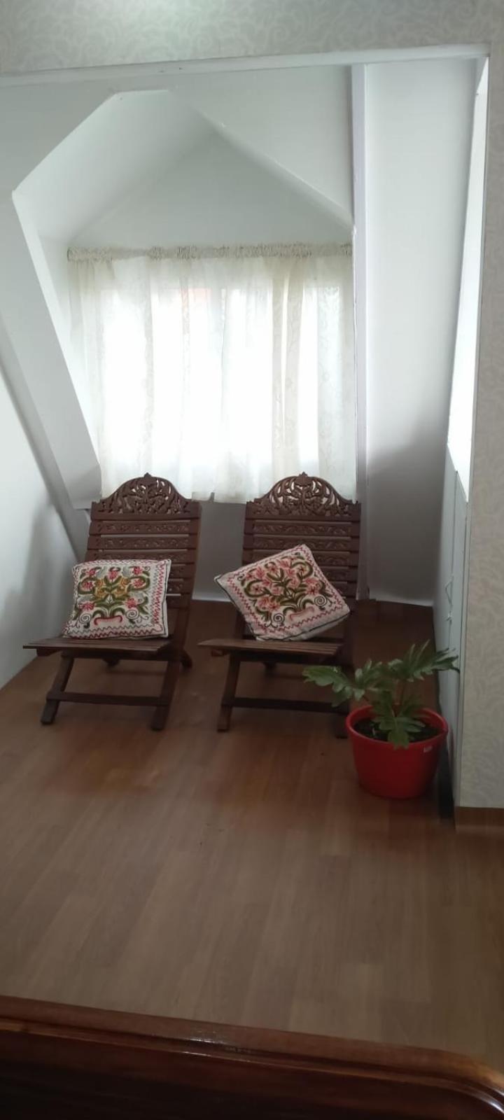 Kurseong's Kothee Homestay