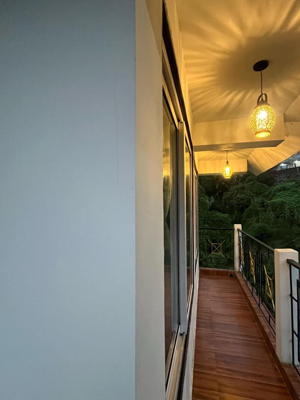 Apartment The Breeze 2 Bhk *