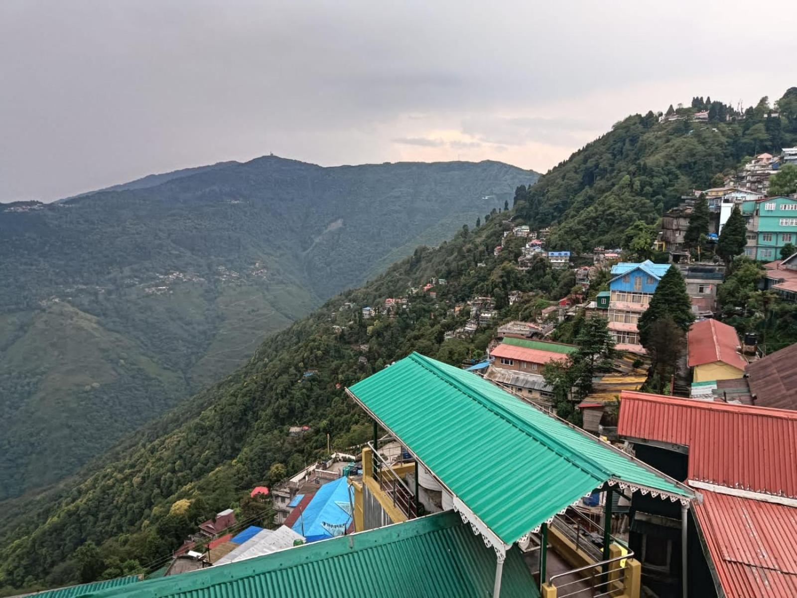 Hotel Kumud Residency