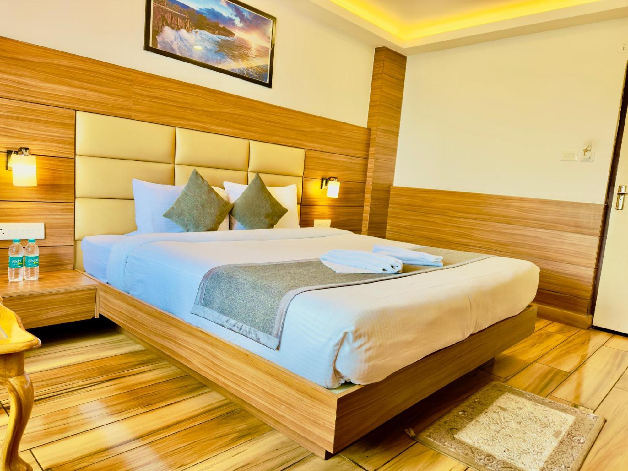 Hotel Bella Vista Darjeeling Near Drc Paid Paking 4*
