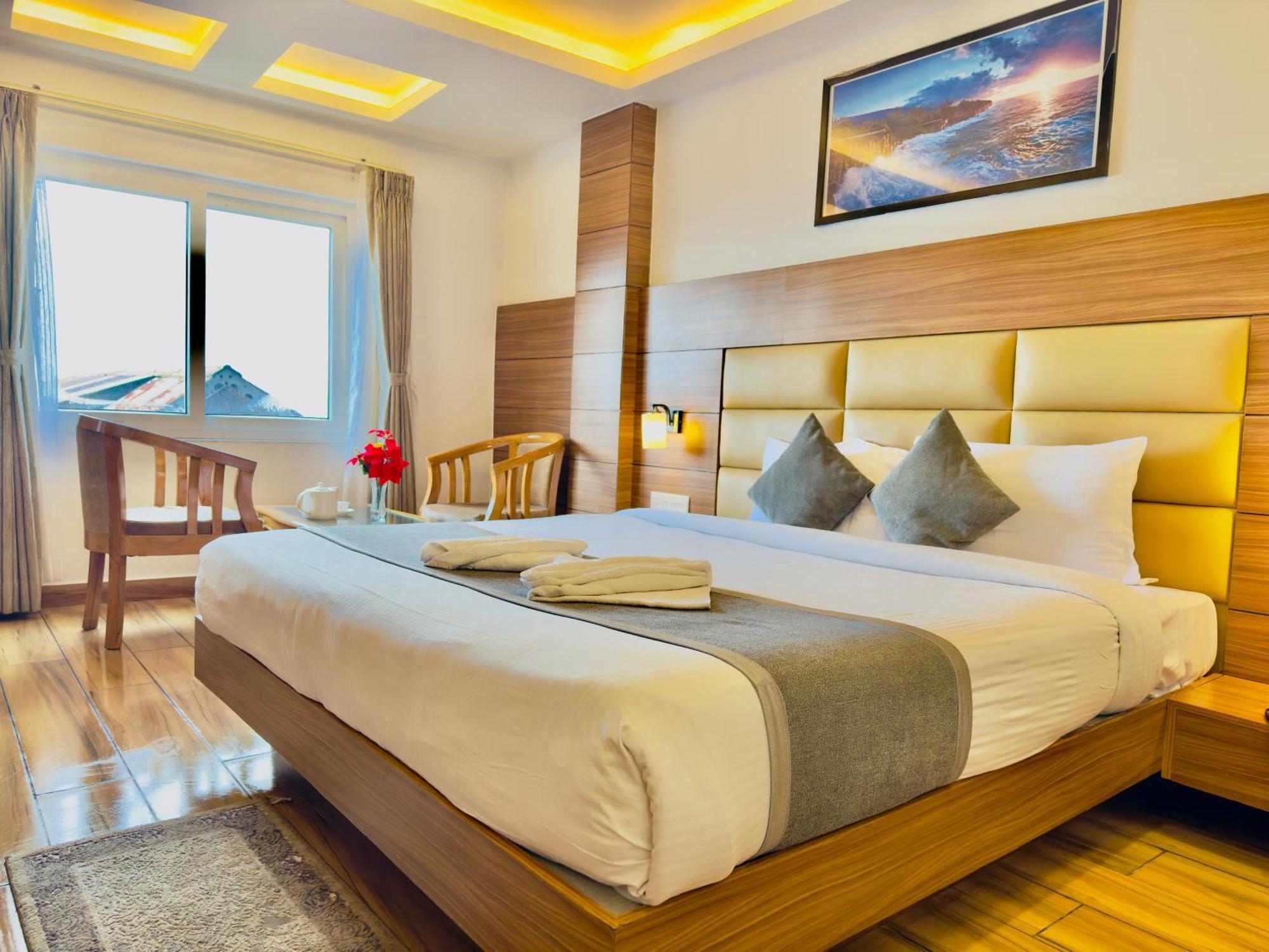 Bella Vista Darjeeling Near Drc Paid Paking Hotel 4*