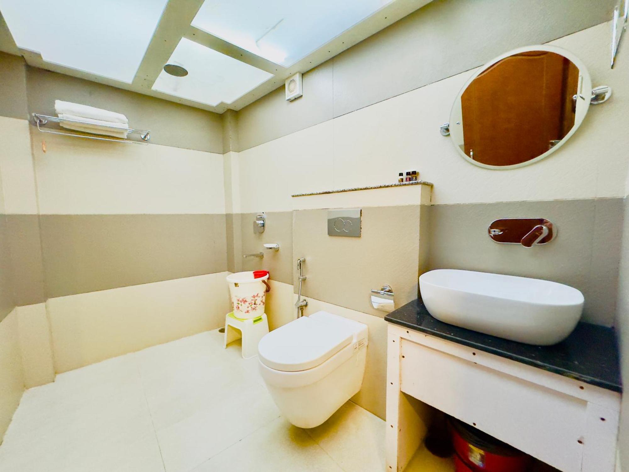 Hotel Bella Vista Darjeeling Near Drc Paid Paking 4*
