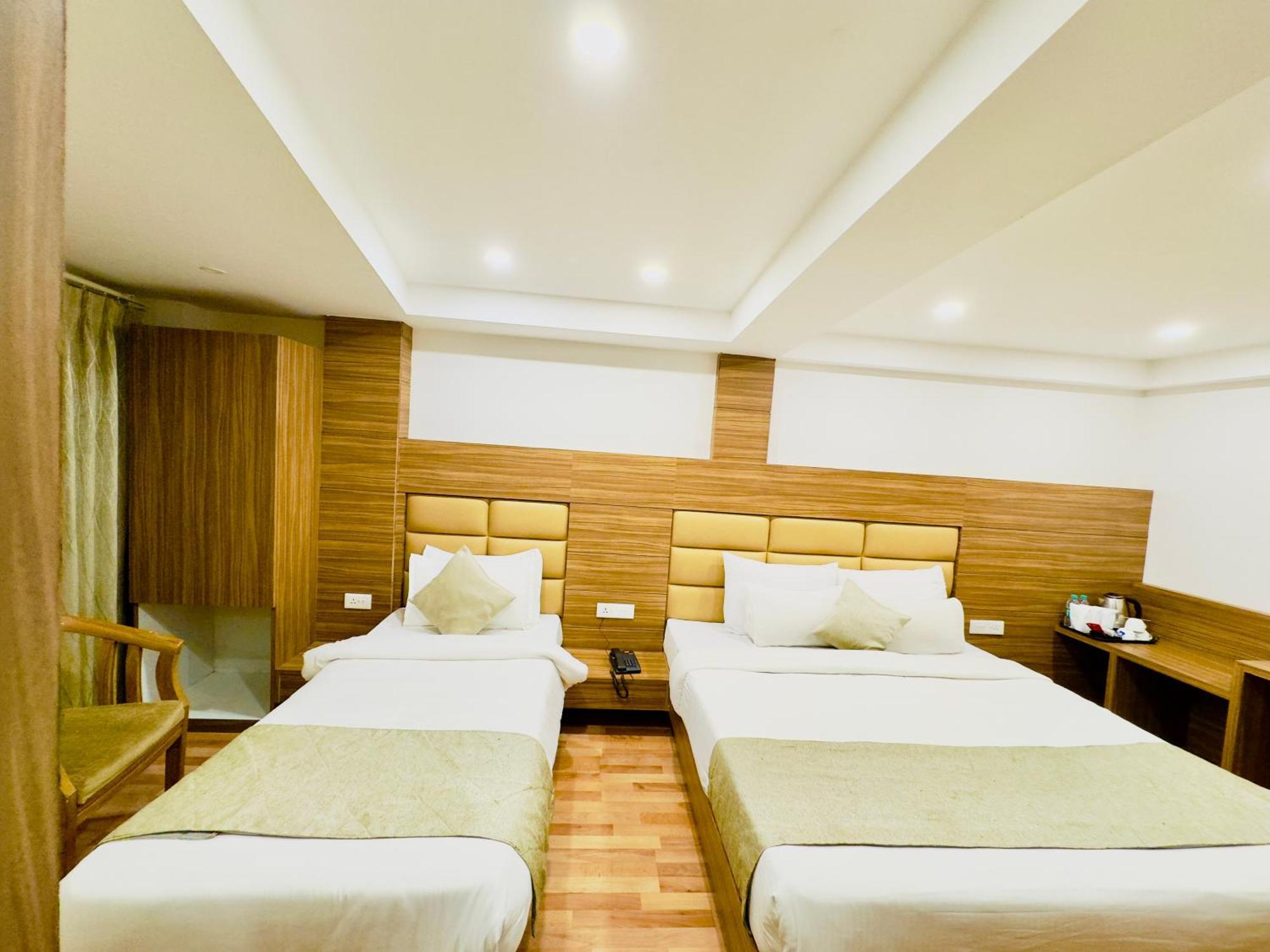 Hotel Bella Vista Darjeeling Near Drc Paid Paking Darjeeling (West Bengal)