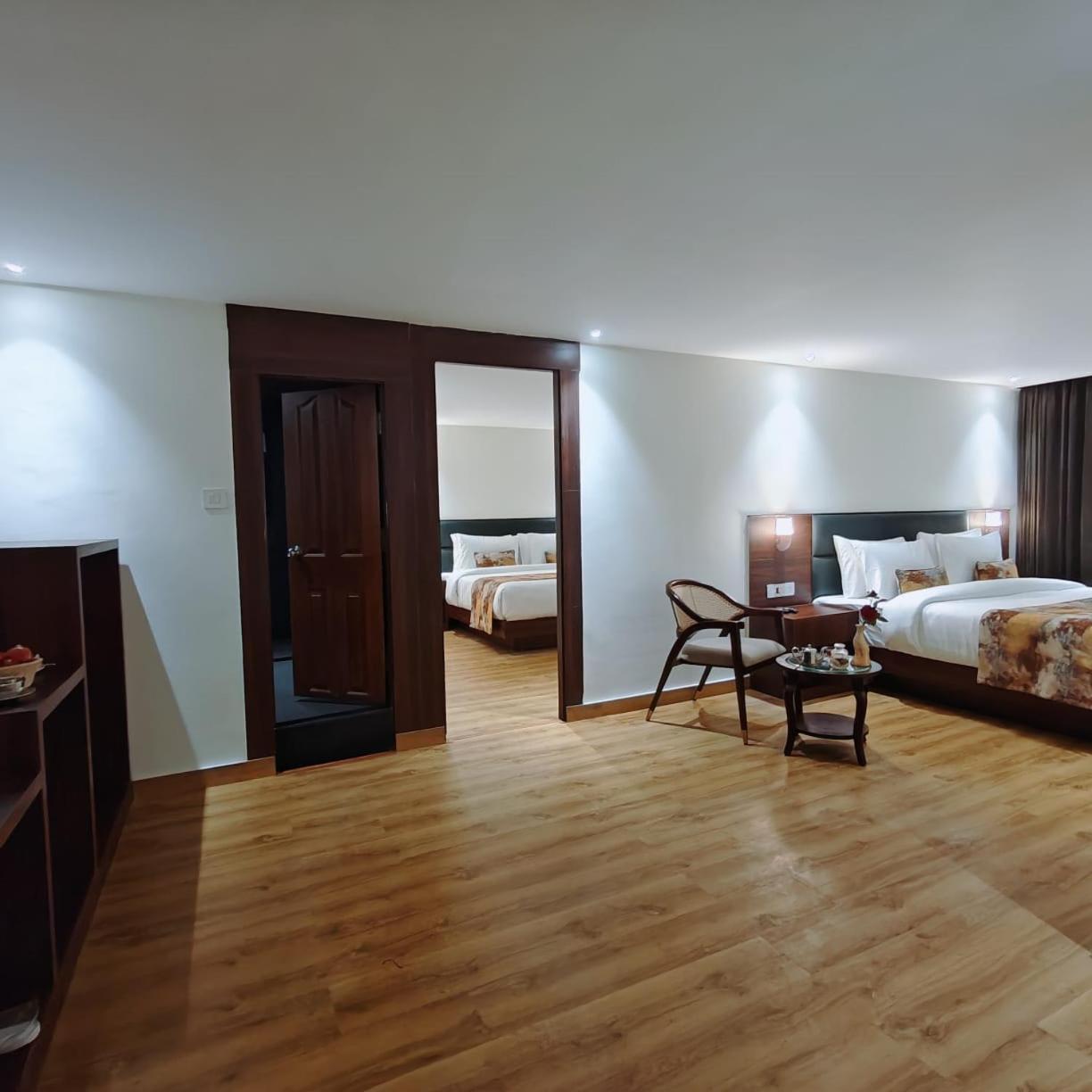 Hotel Sumitel Jb Park