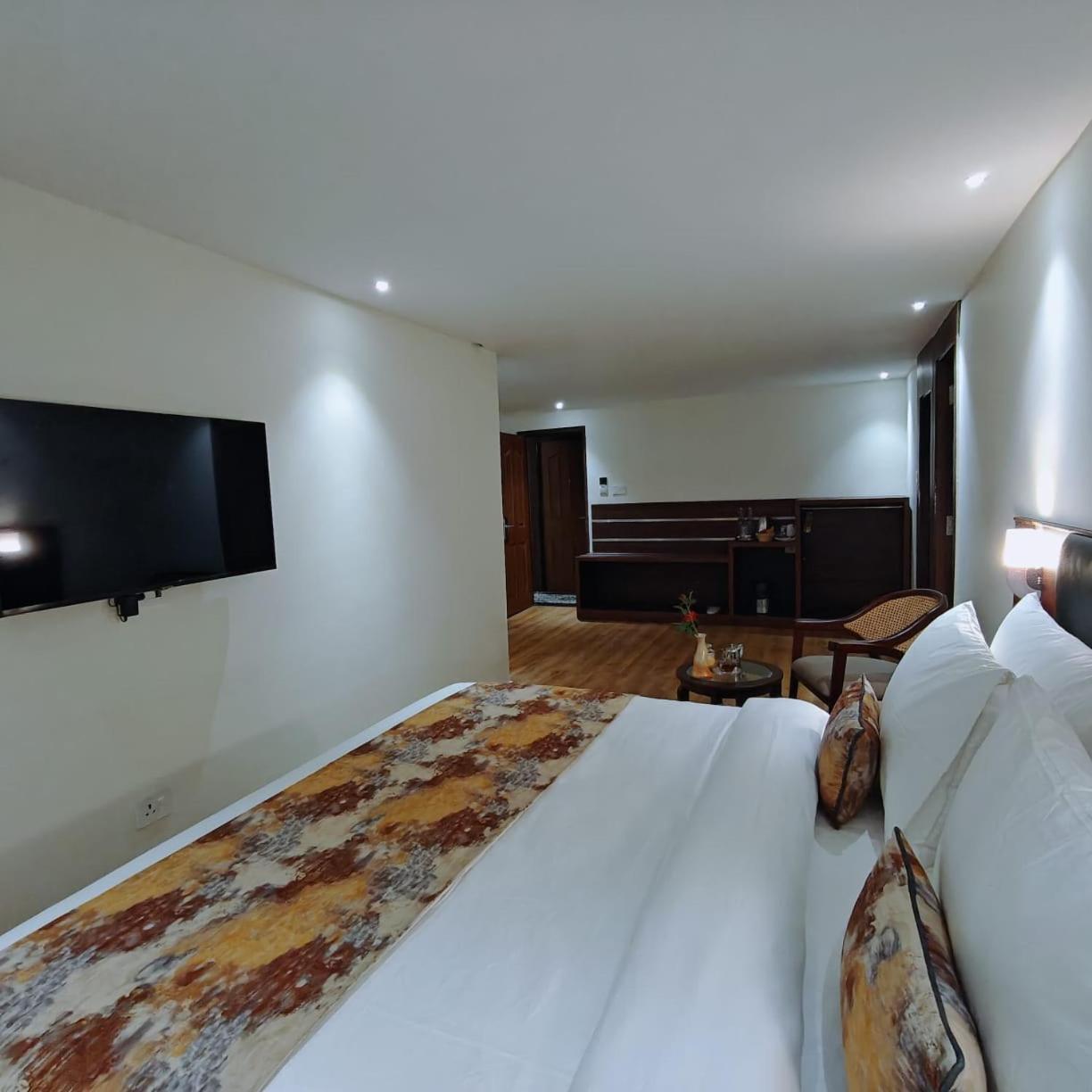 Hotel Sumitel Jb Park
