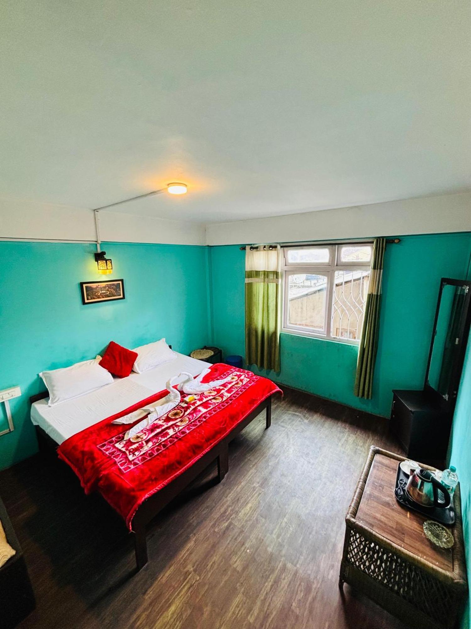 Gaurav Retreat By Stayapart Homestay Darjeeling (West Bengal)