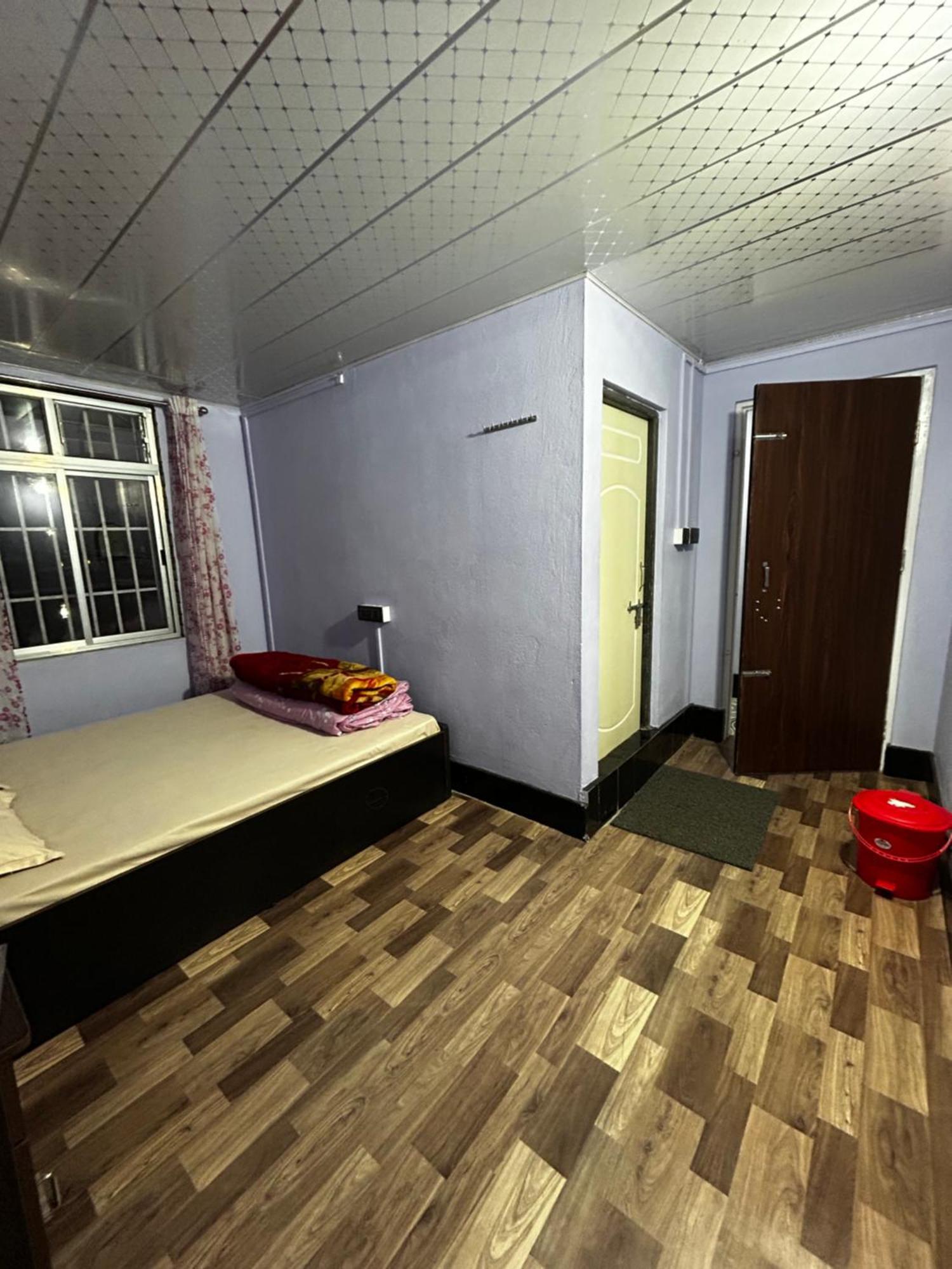 Sampang And Restaurant Homestay Darjeeling (West Bengal)