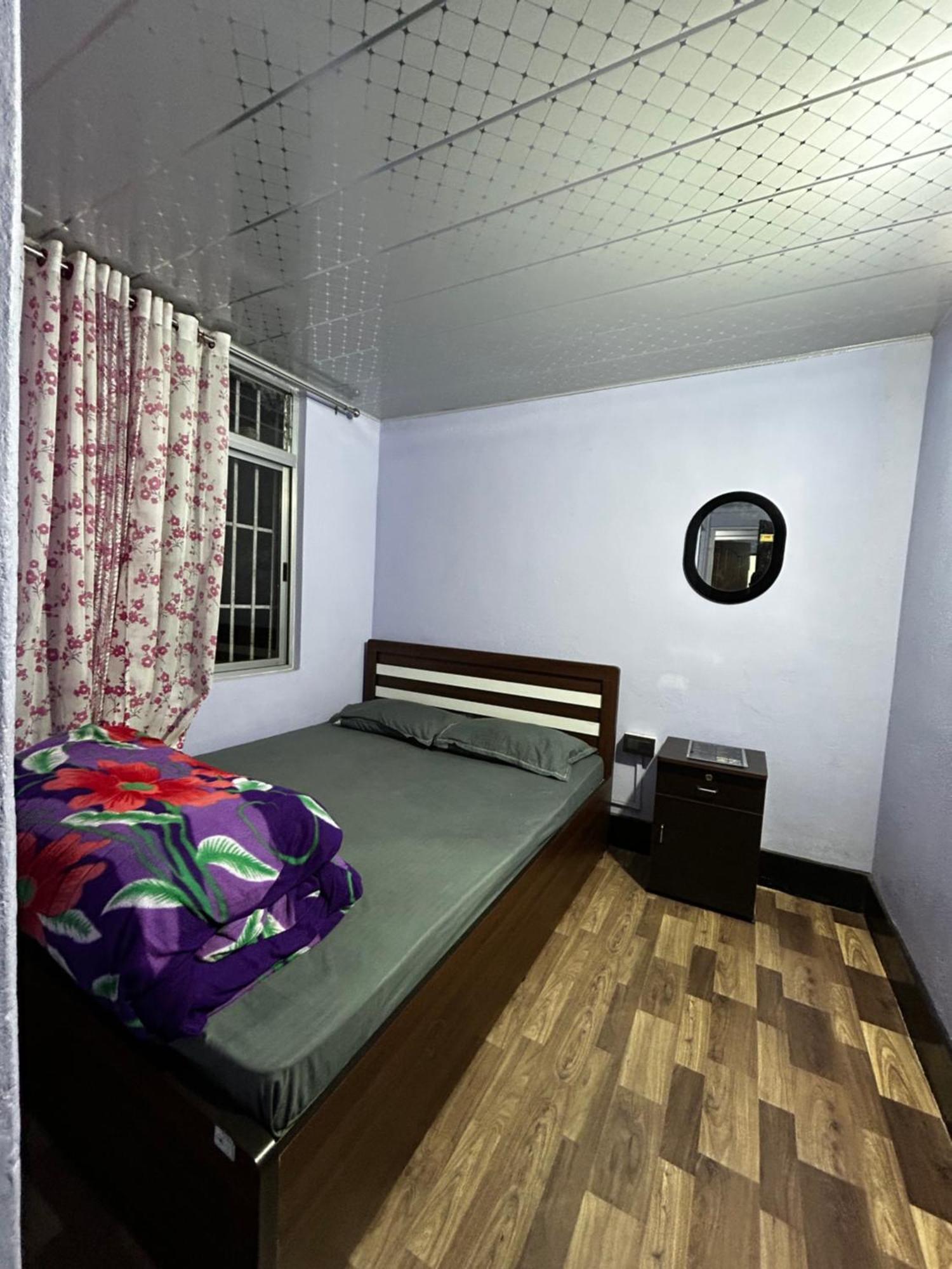 Homestay Sampang And Restaurant *