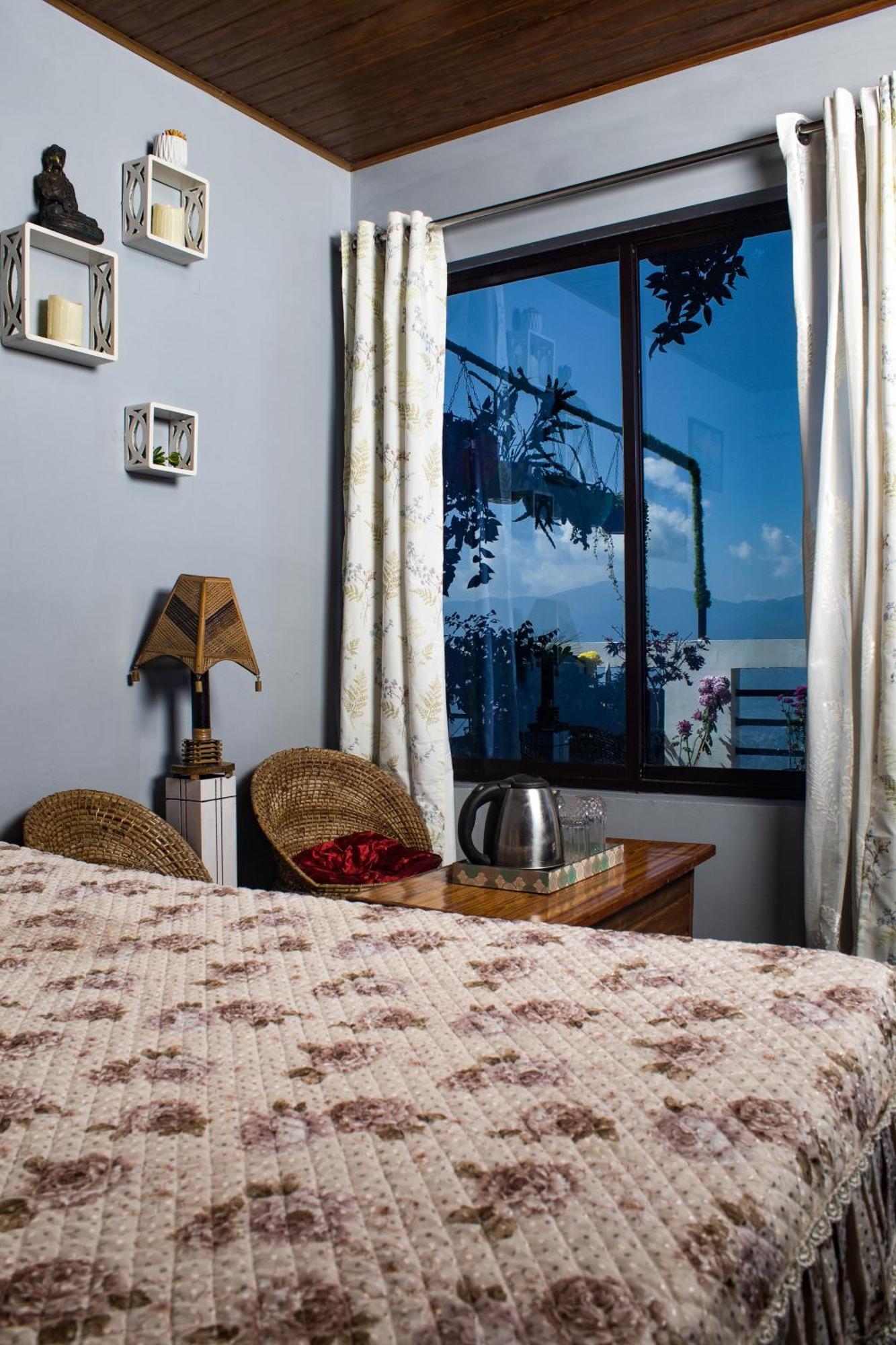 Homestay The Sunset Nest Offbeat Homestay *