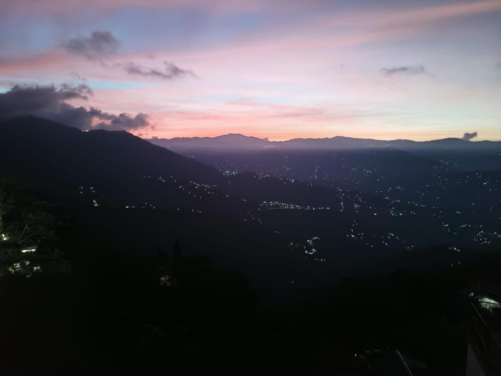 The Sunset Nest Offbeat Homestay Darjeeling (West Bengal)