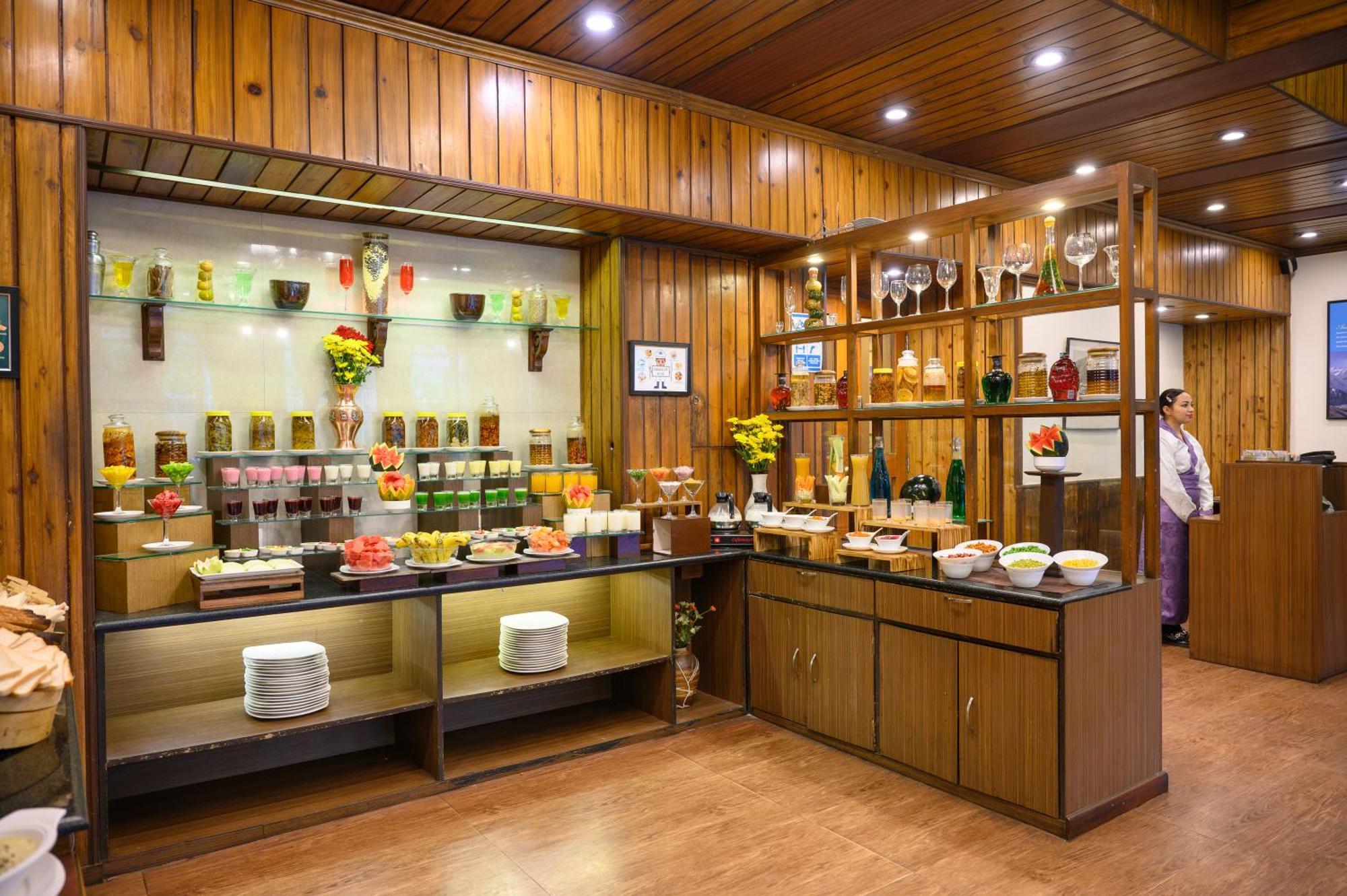 Sinclairs Darjeeling Hotel 3*