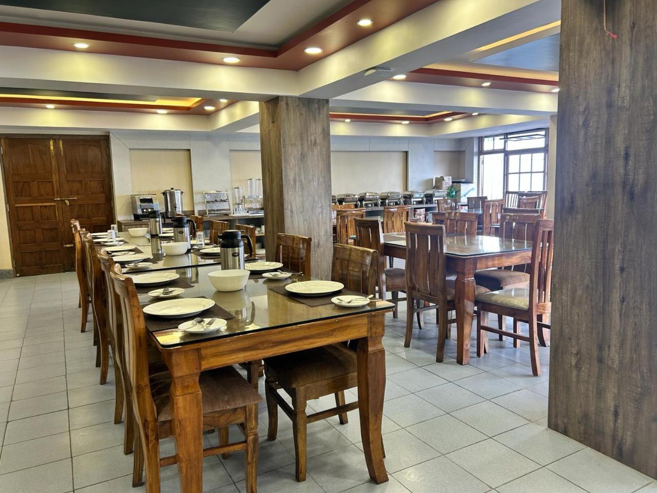 Hotel Rudra Bhawan, 6 Minutes To Mall Rd 3*