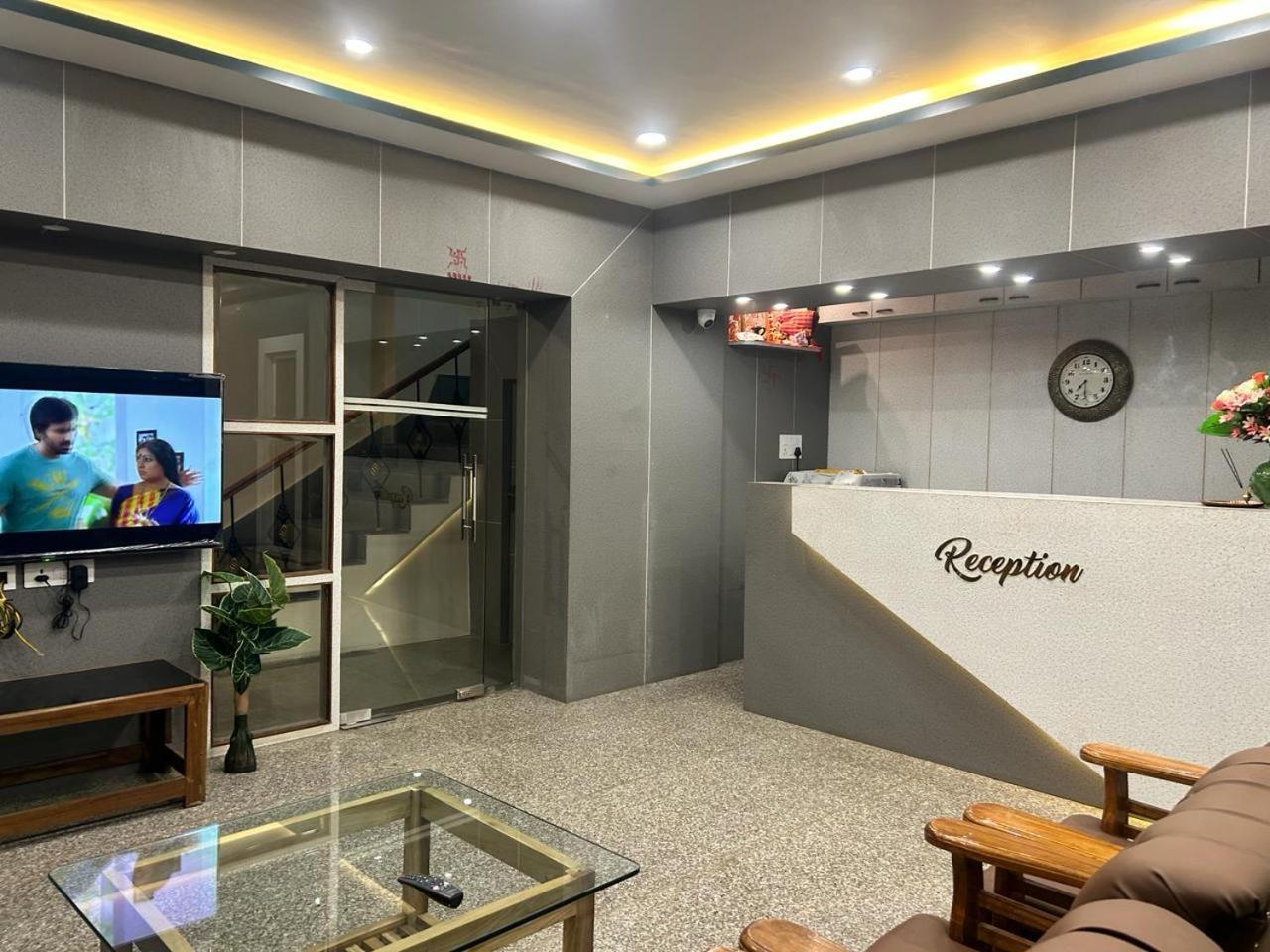 Rudra Bhawan, 6 Minutes To Mall Rd 3*