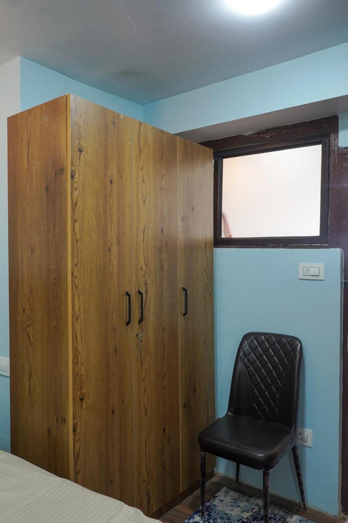 Moutain Souls A 3bhk Apartment *