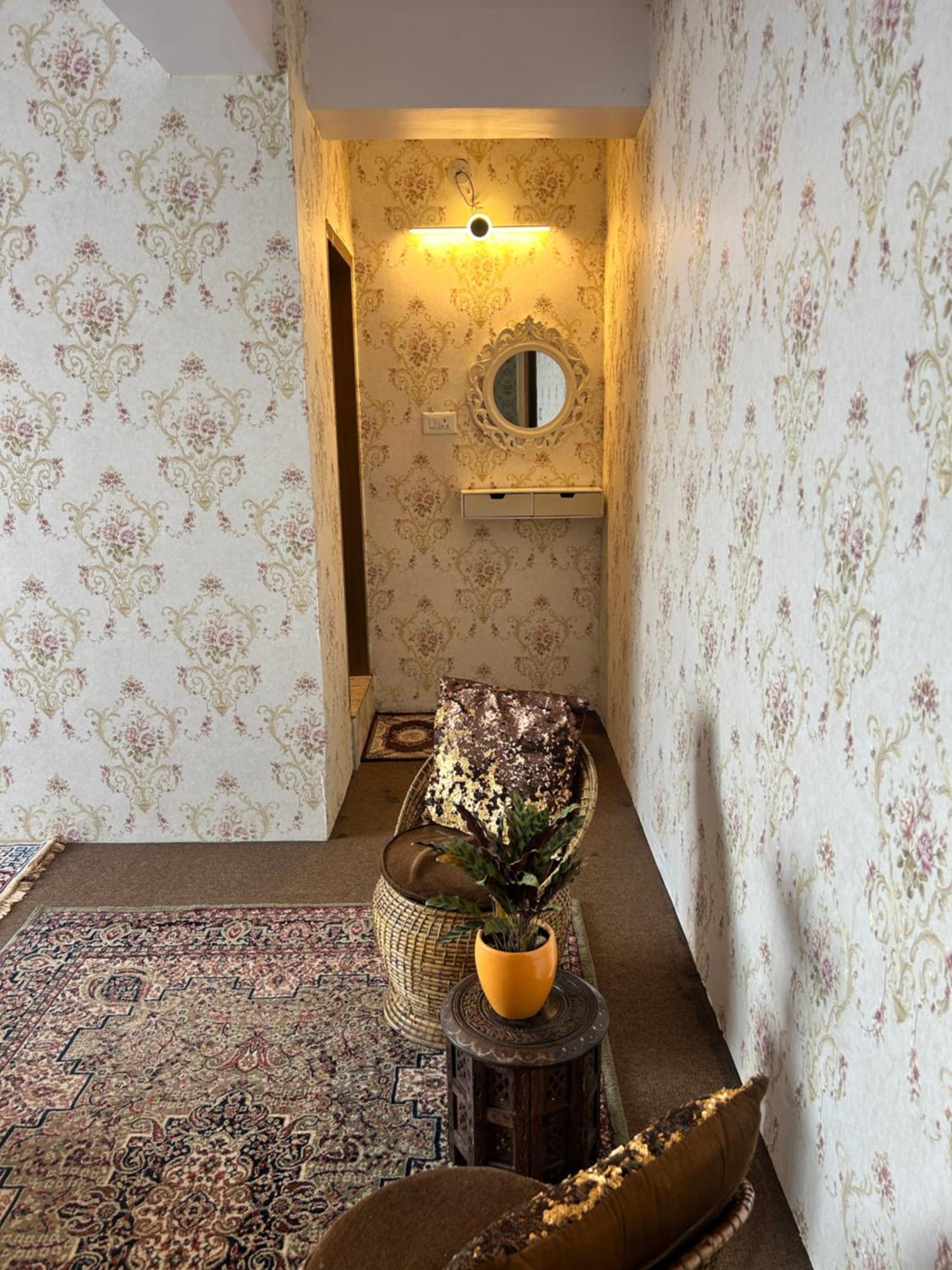 Hazelwood 2 Bhk Apartment *