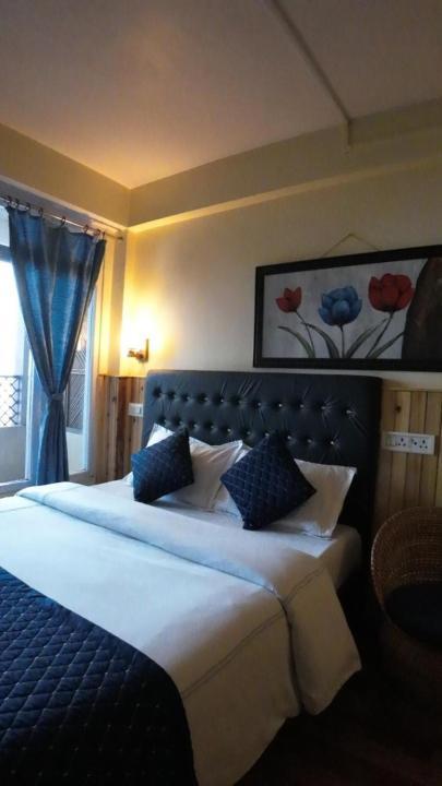 Himalayan Queen Hotel 3*