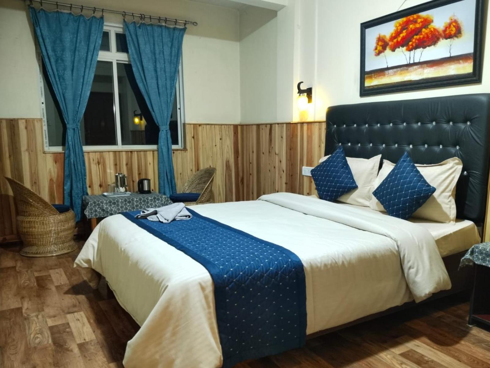 Himalayan Queen Hotel