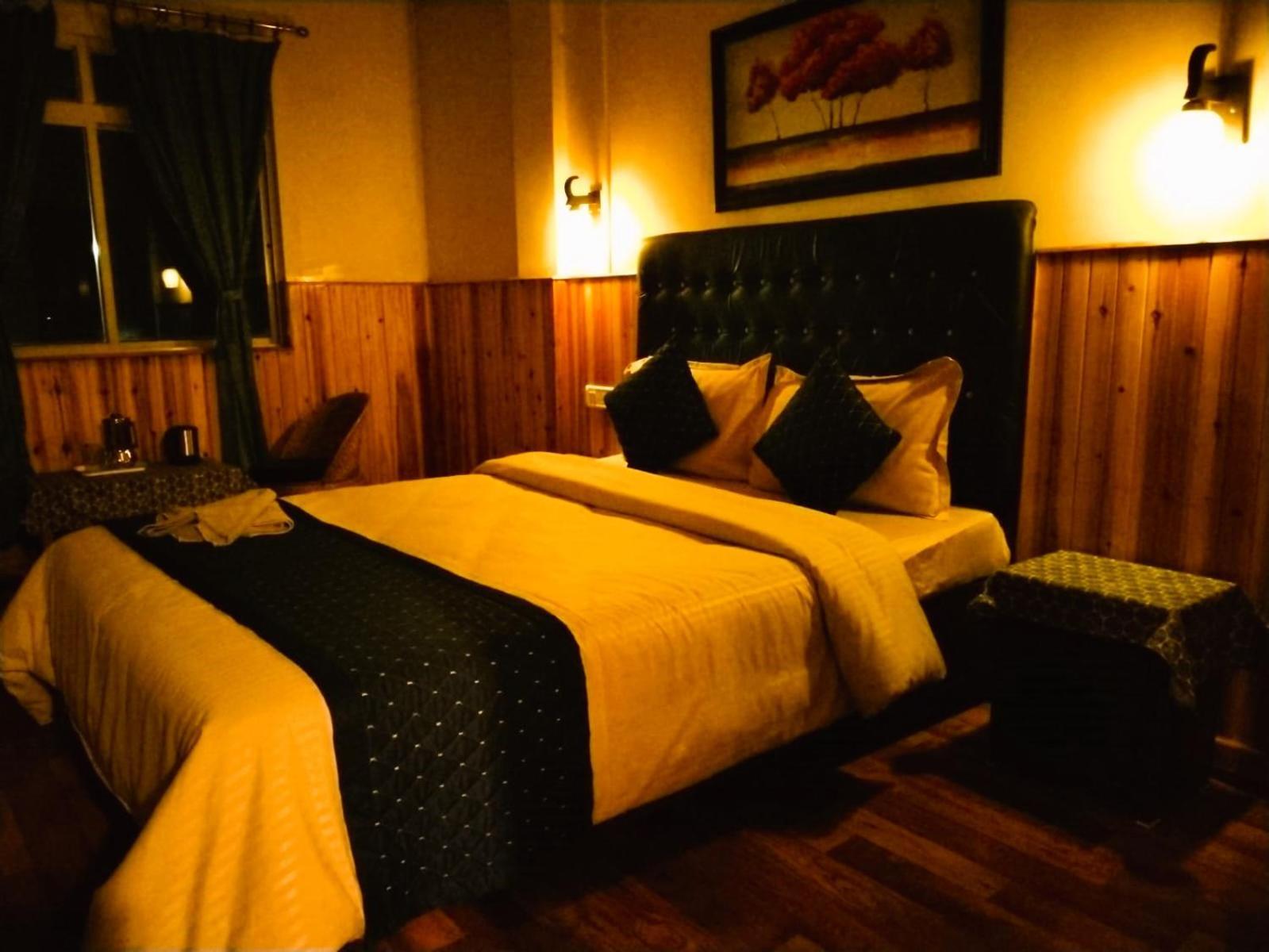 Himalayan Queen Hotel
