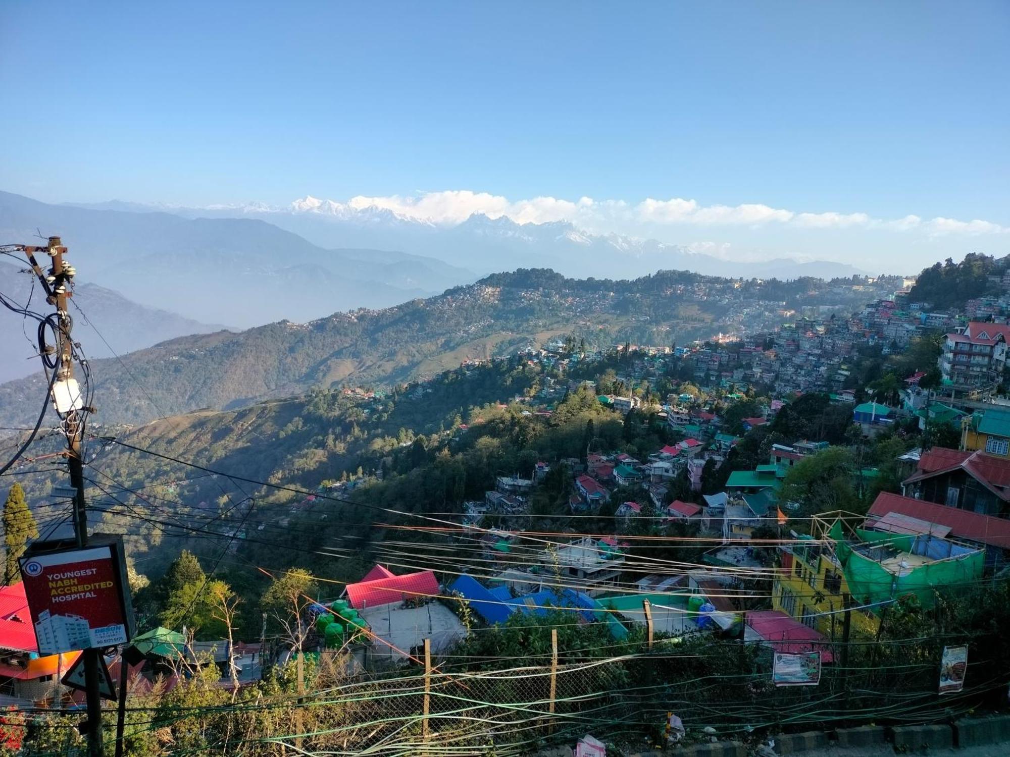 Himalayan Queen Hotel *