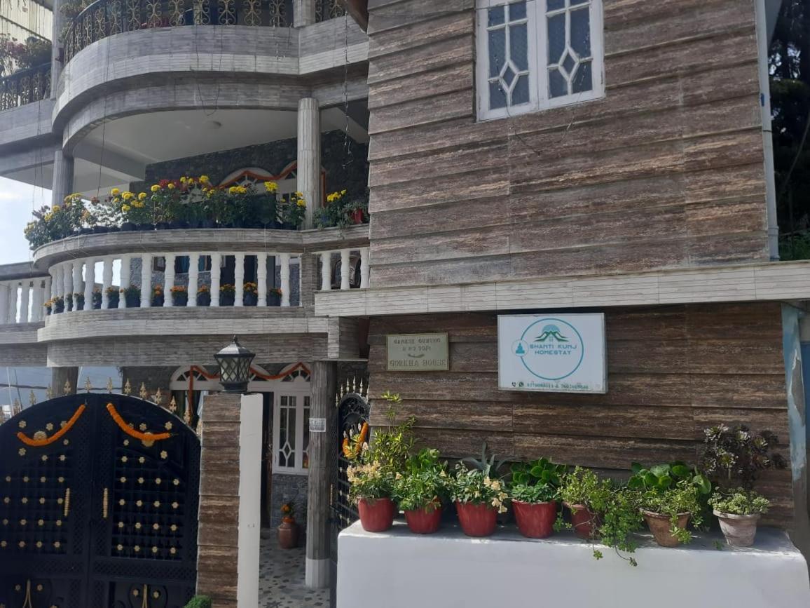 Shantikunj Homestay-upper Batasia, Darjeeling Homestay *