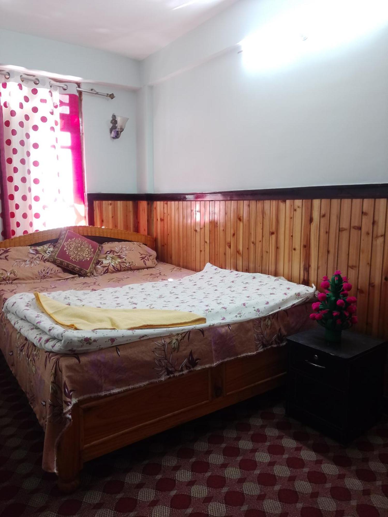 Shantikunj Homestay-upper Batasia, Darjeeling Homestay Darjeeling (West Bengal)