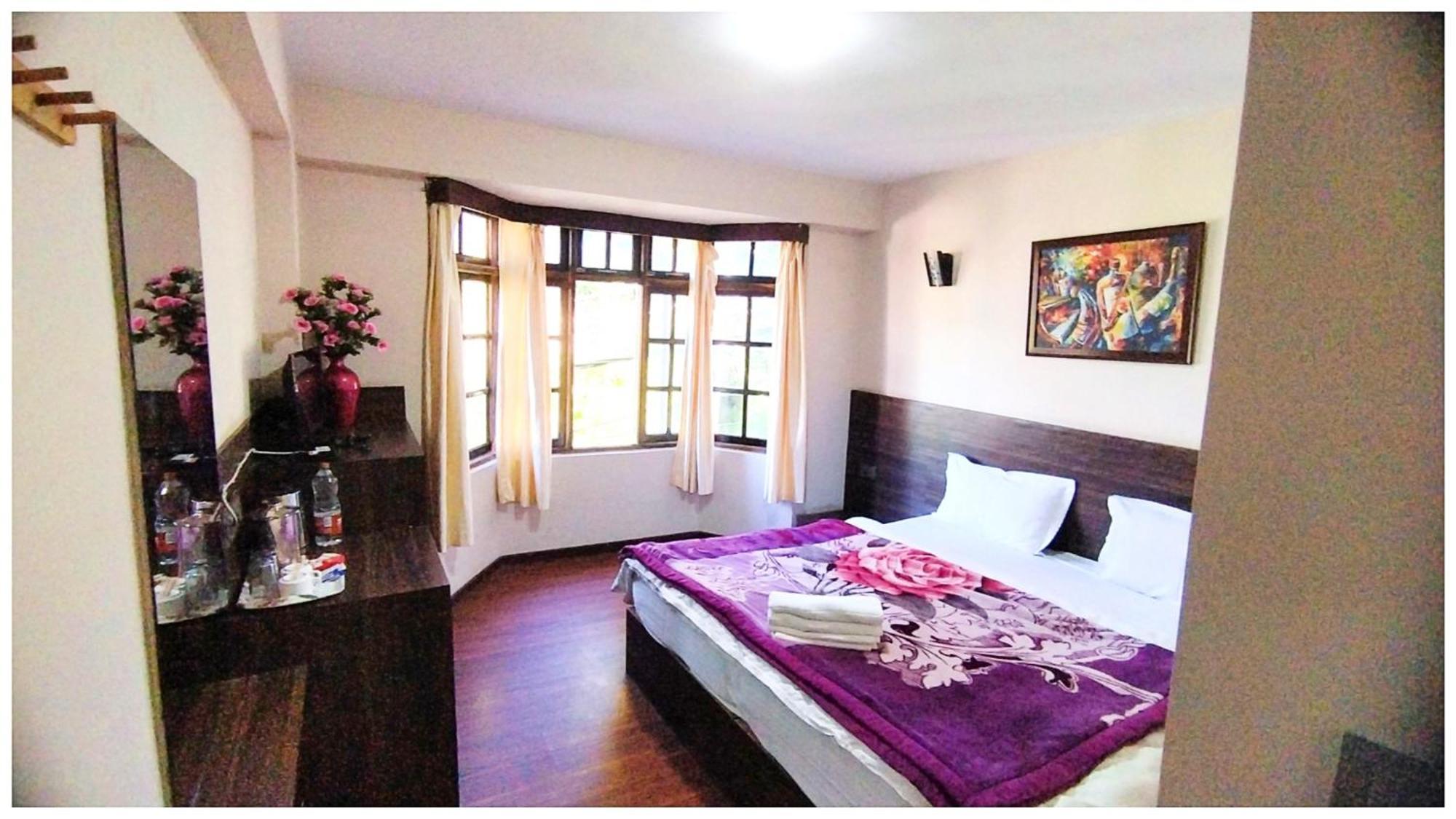 Hotel Premium Olive Branch Near Chowrasta Tourist Attraction