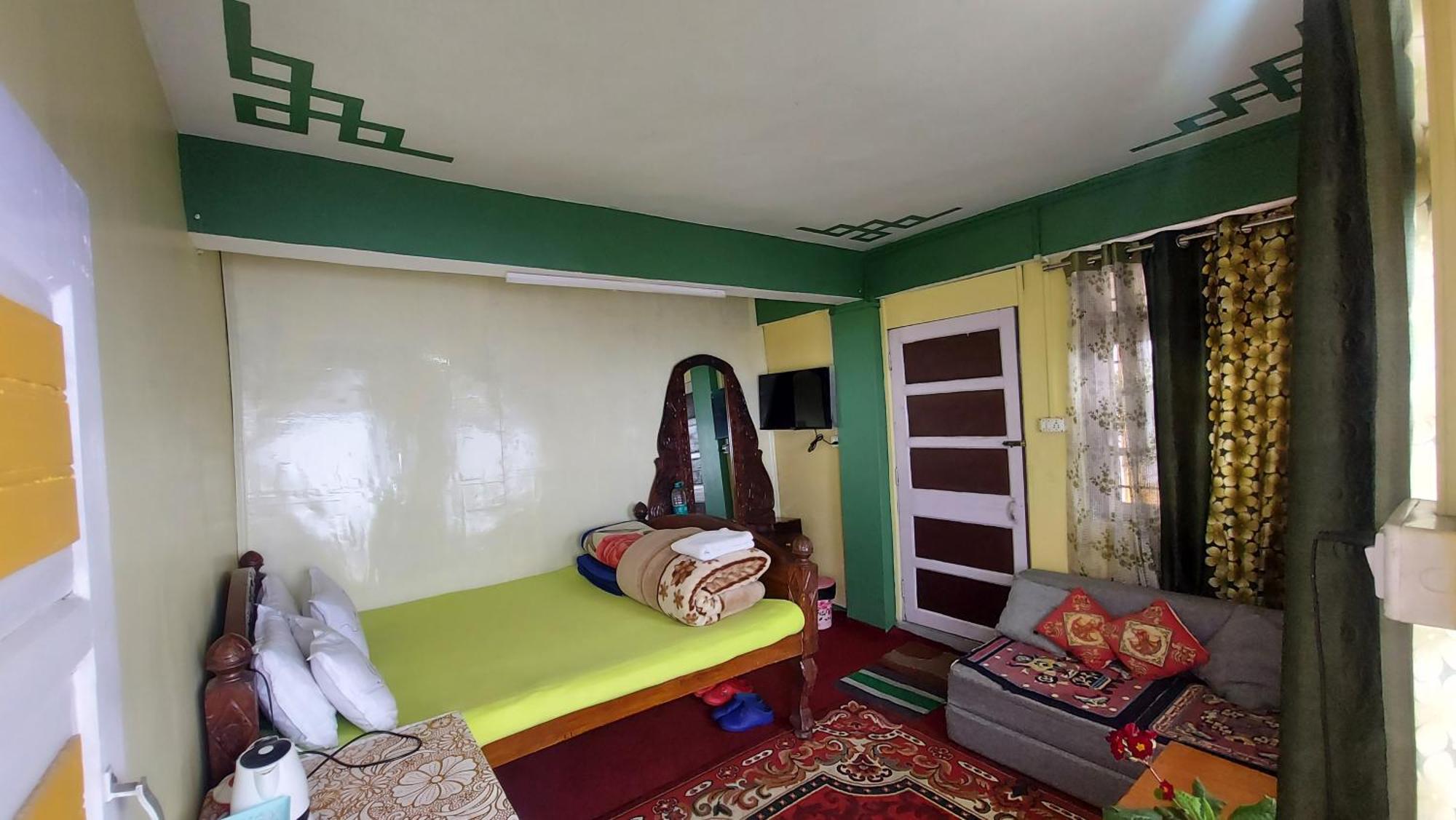 Viraj Kunj Homestay