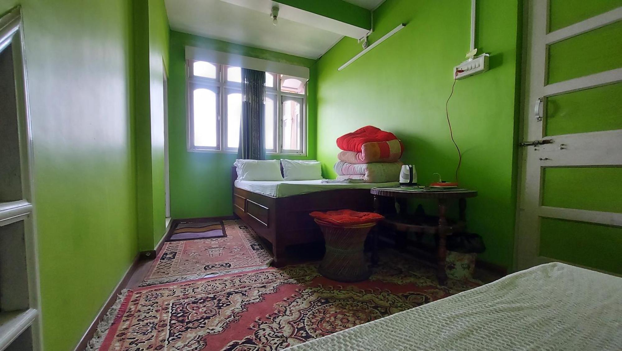 Viraj Kunj Homestay *