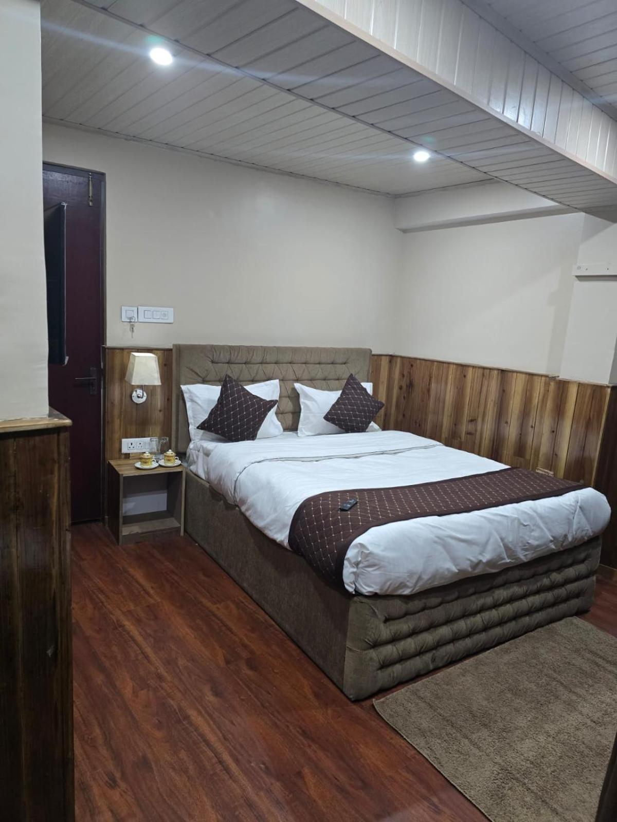 Hotel Himalayan Meadows 3*