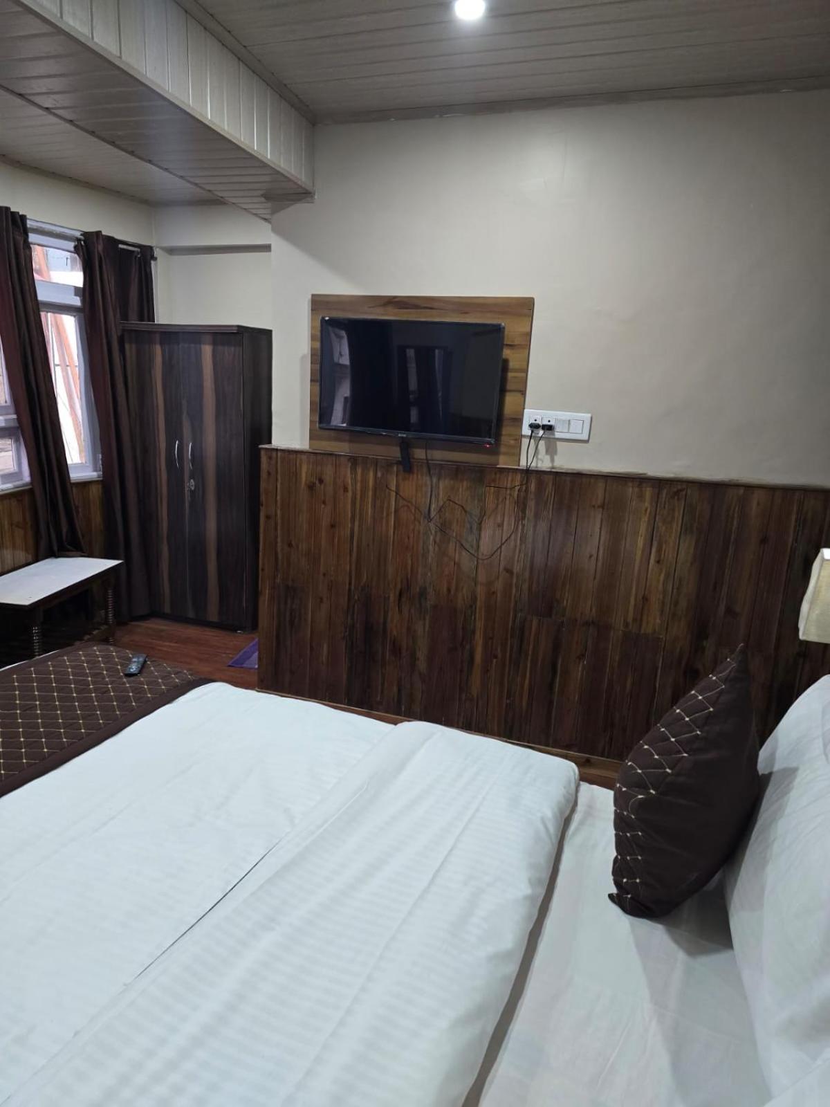 Himalayan Meadows 3*