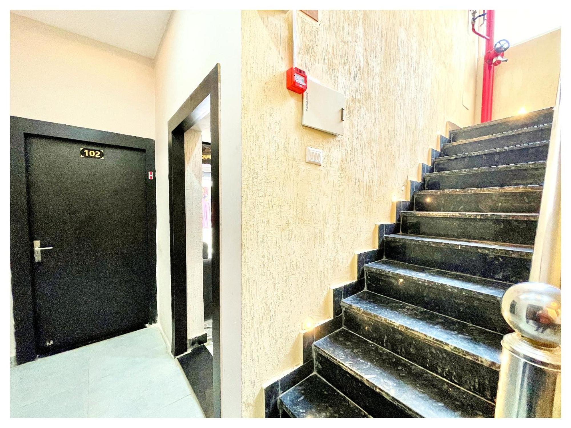 A Premium Any Core - Near Gurudwara Guru Nanak Darbar - In Darjeeling Hotel 3*