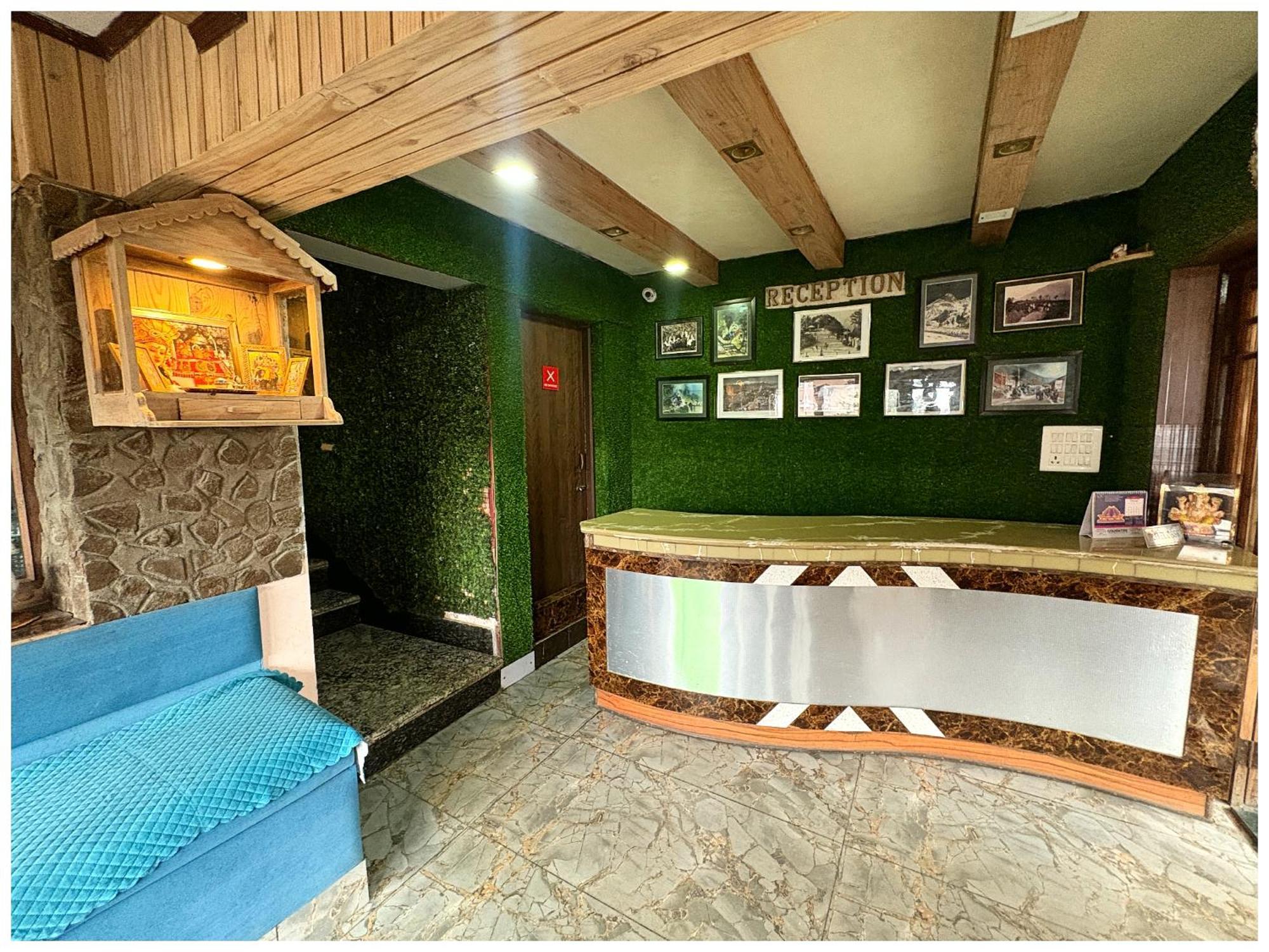 Broadway Annecy Darjeeling - Near Mall Road With Luxury & Spacious - Book Now
