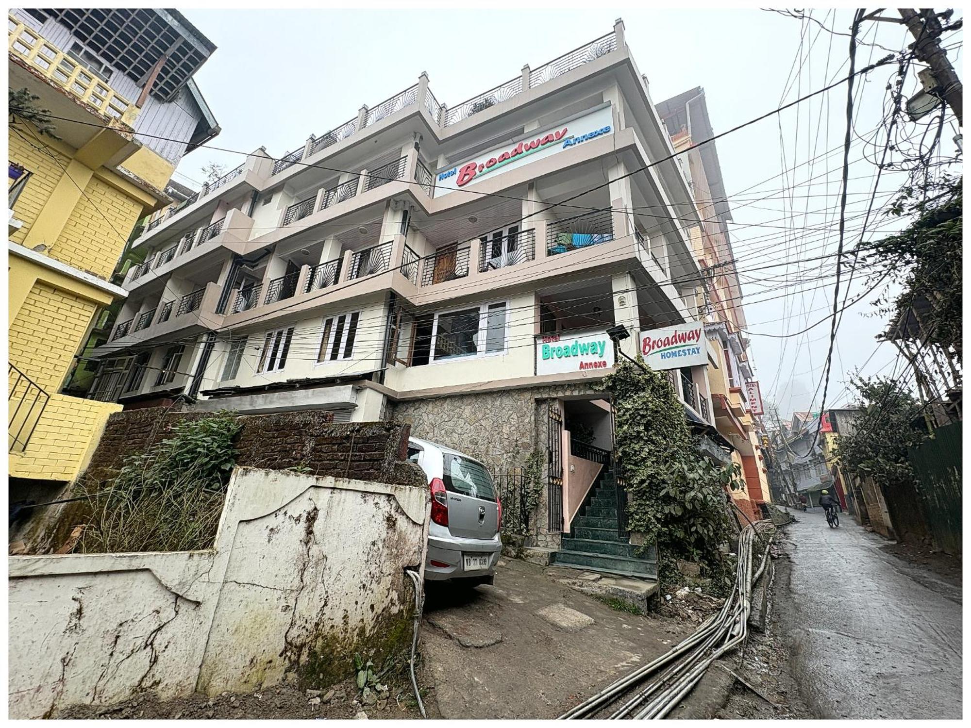 Broadway Annecy Darjeeling - Near Mall Road With Luxury & Spacious - Book Now Hotel Darjeeling (West Bengal)