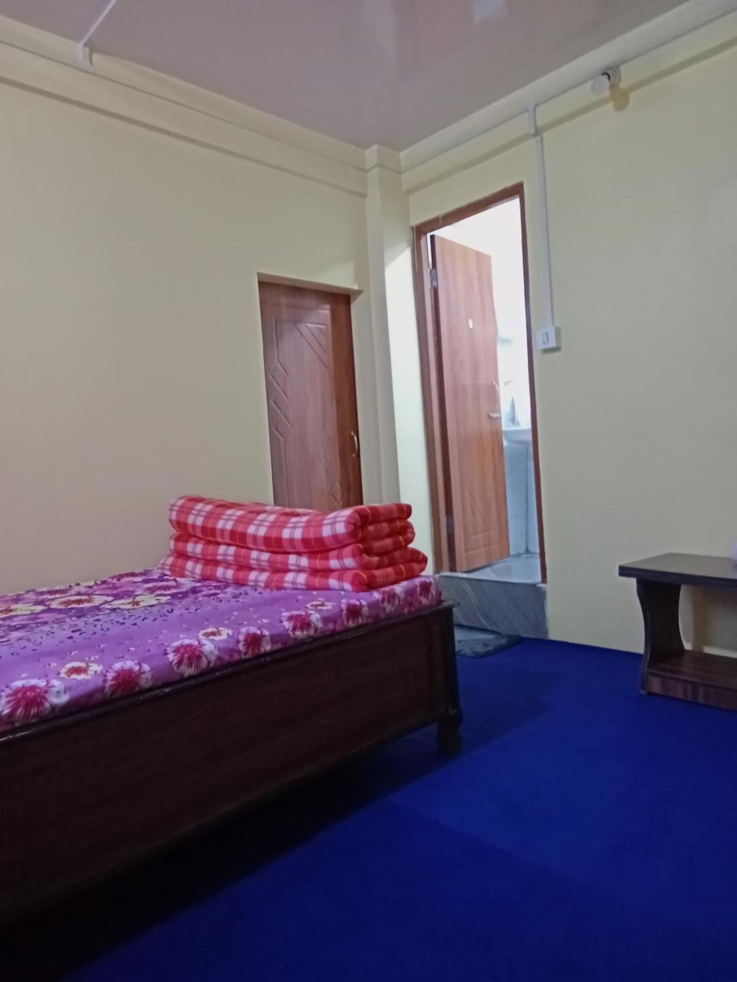 Lemon Tree Prime Location Apartment