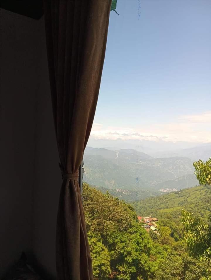 Misty Mountain Homestay, Darjeeling