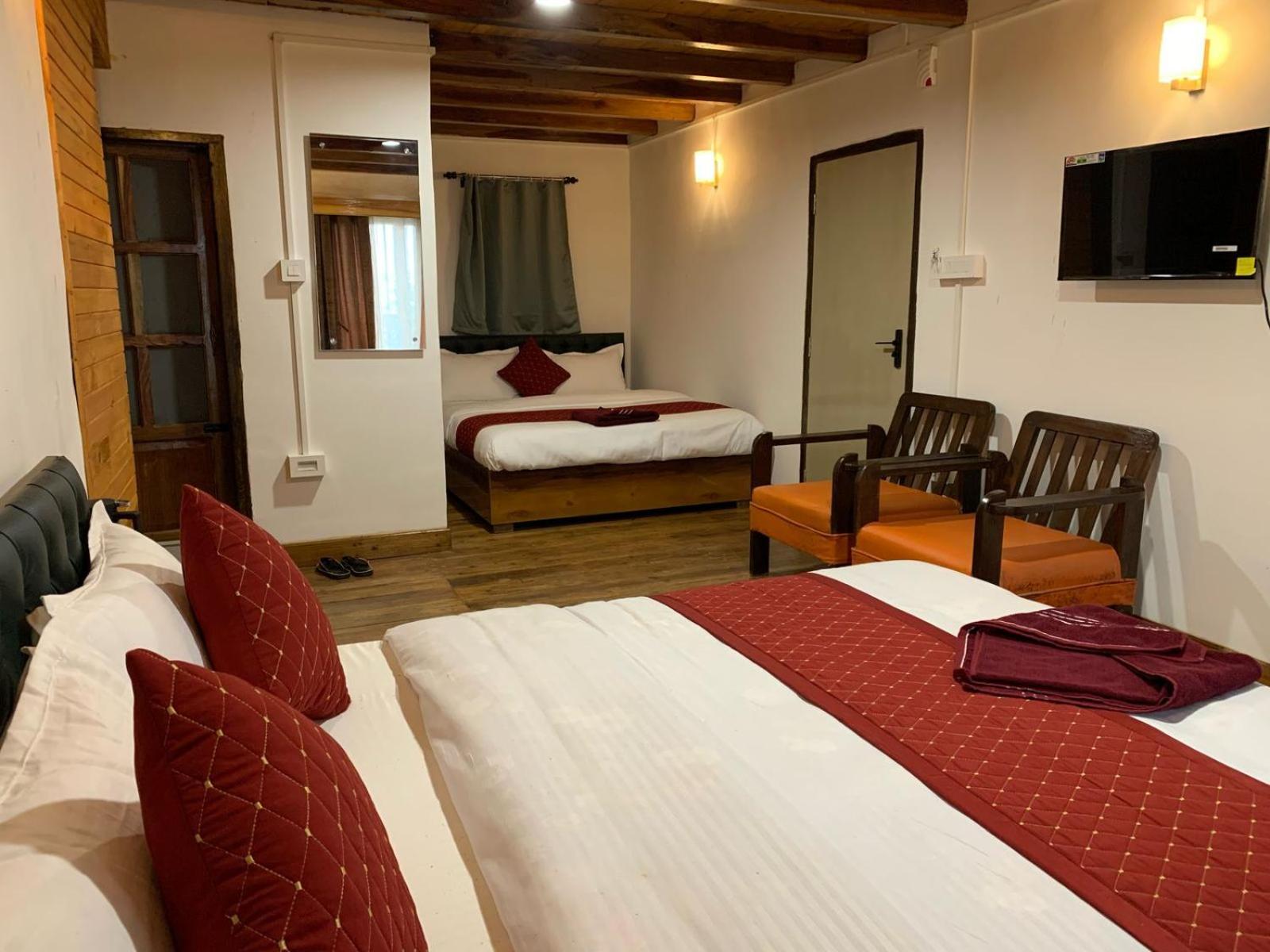 Pagoda Heritage 3*