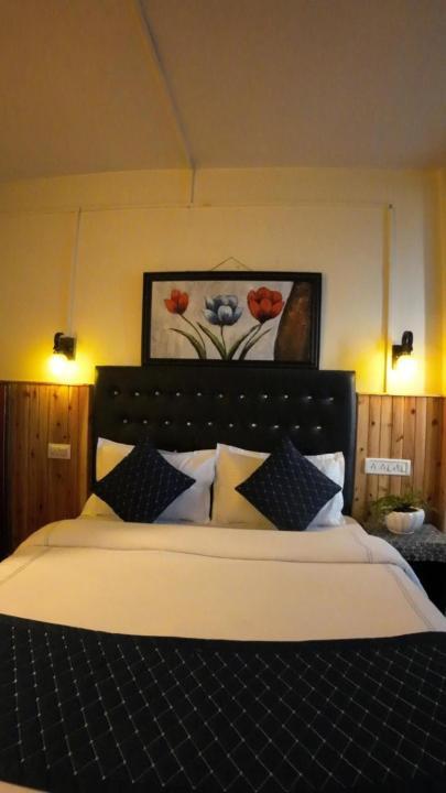 Hotel Himalayan Queen