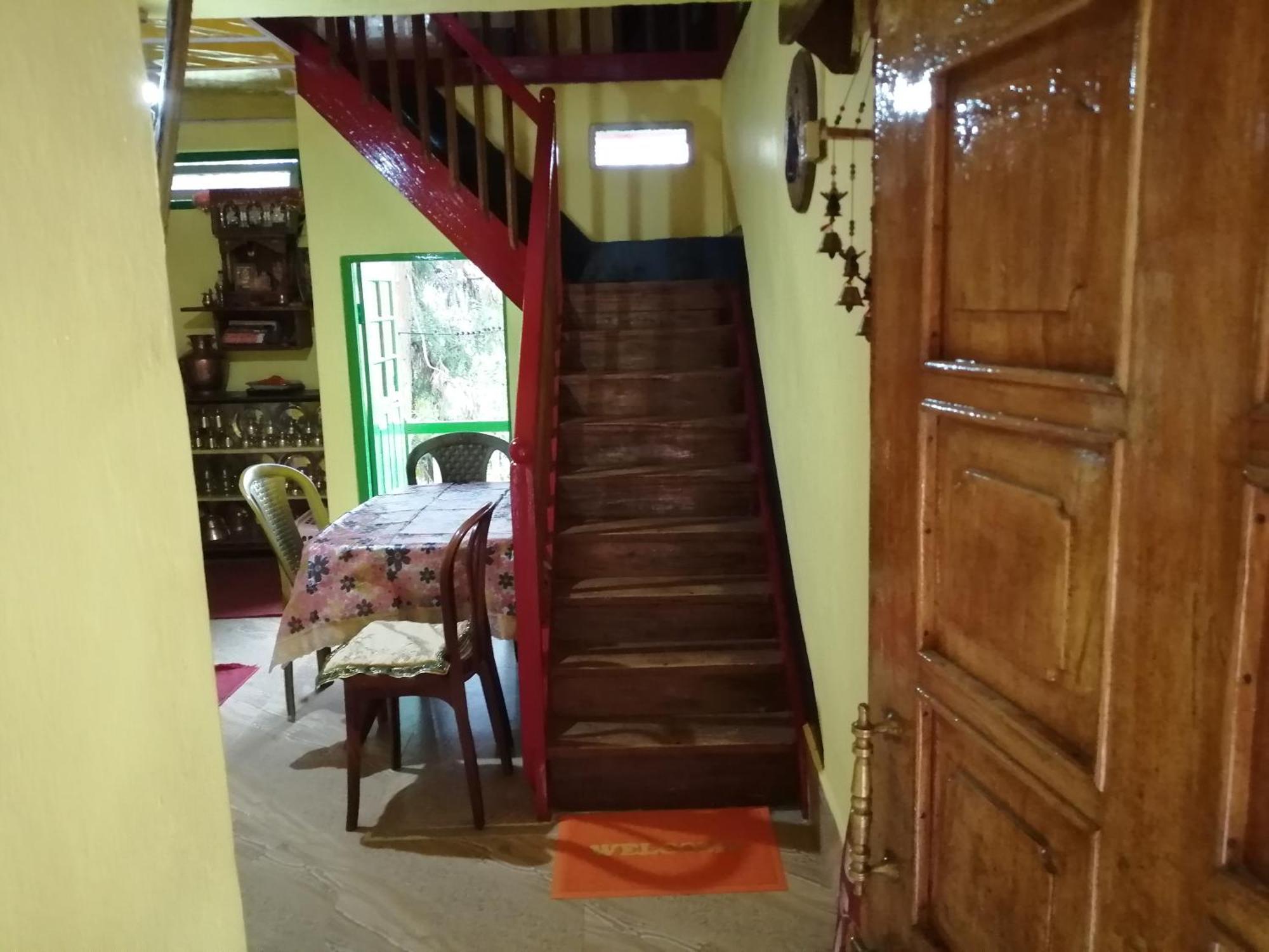 Deepahomestay Gairi Gown Apartment *