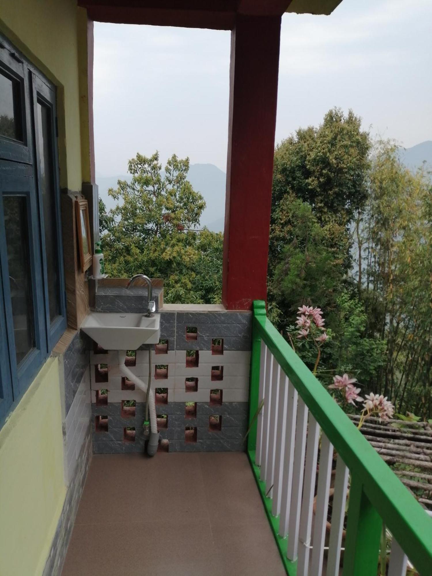 Deepahomestay Gairi Gown Apartment