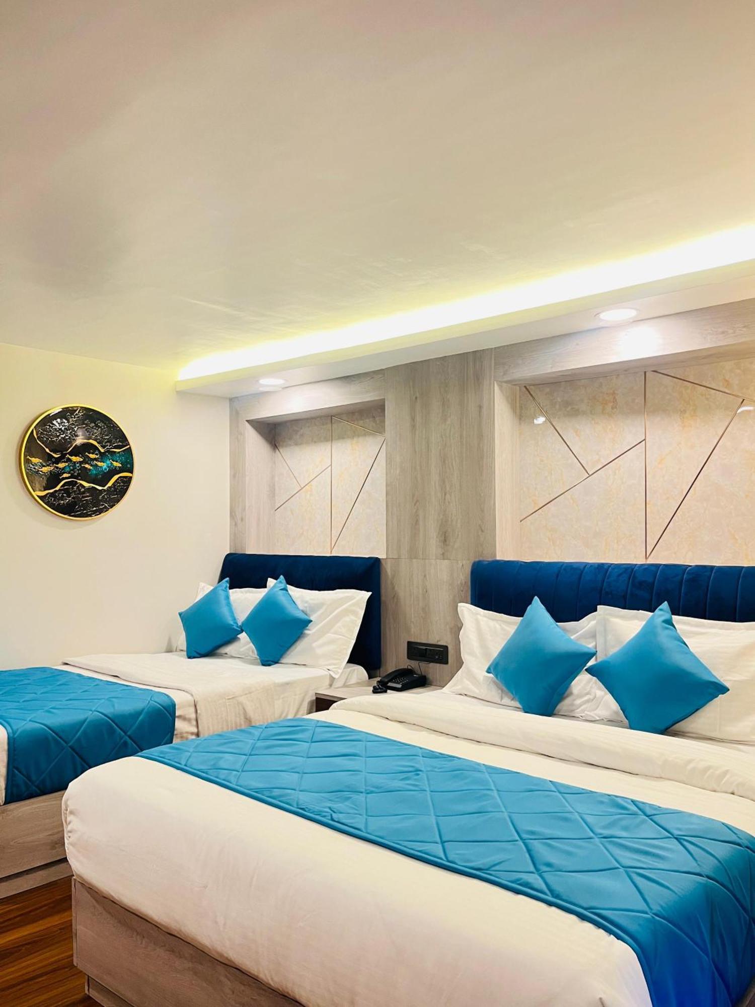 Broadway Boutique Mall Road Darjeeling - A Premium Luxury With Valley View 4* Darjeeling (West Bengal)