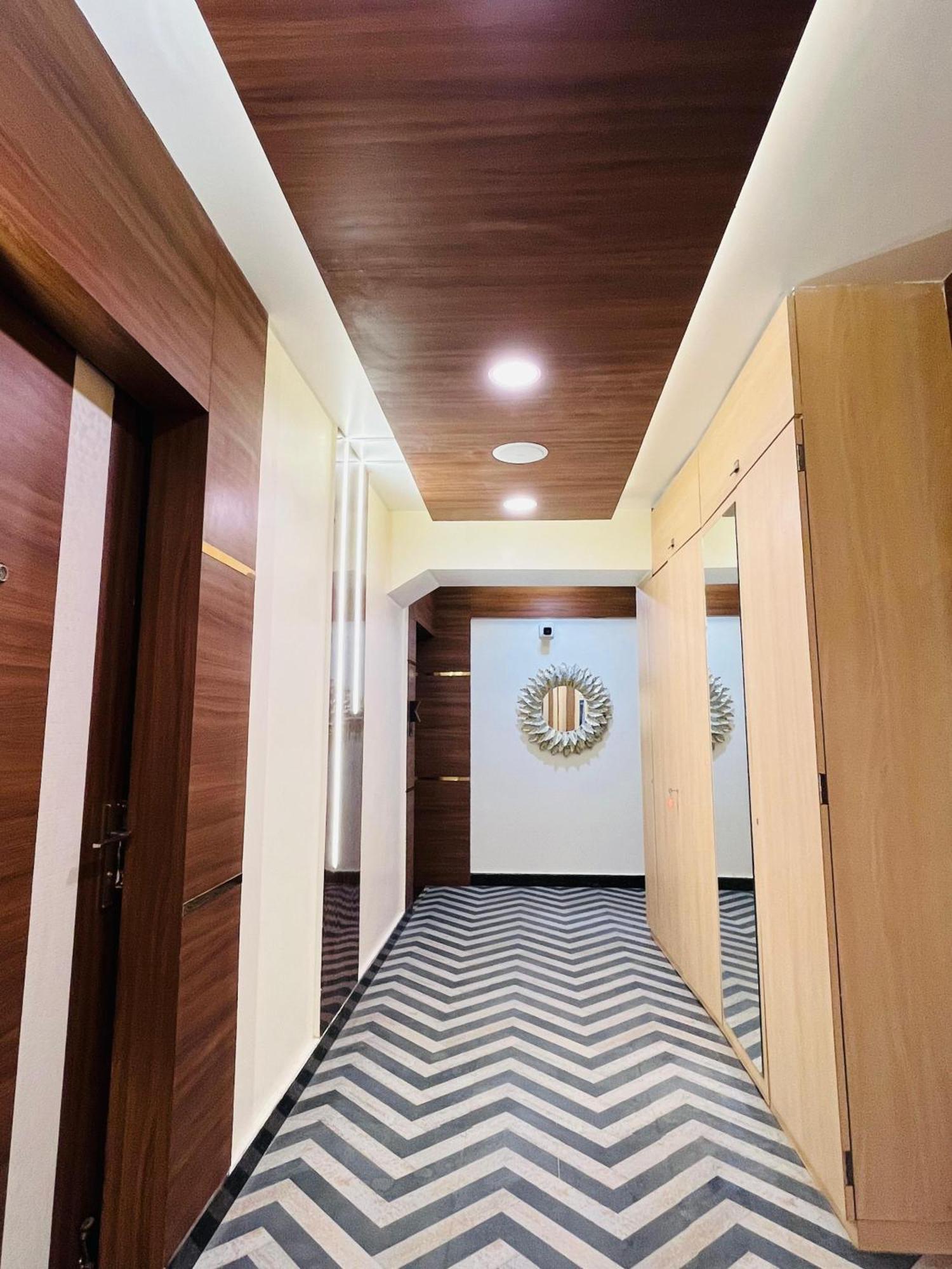 Broadway Boutique Mall Road Darjeeling - A Premium Luxury With Valley View Hotel